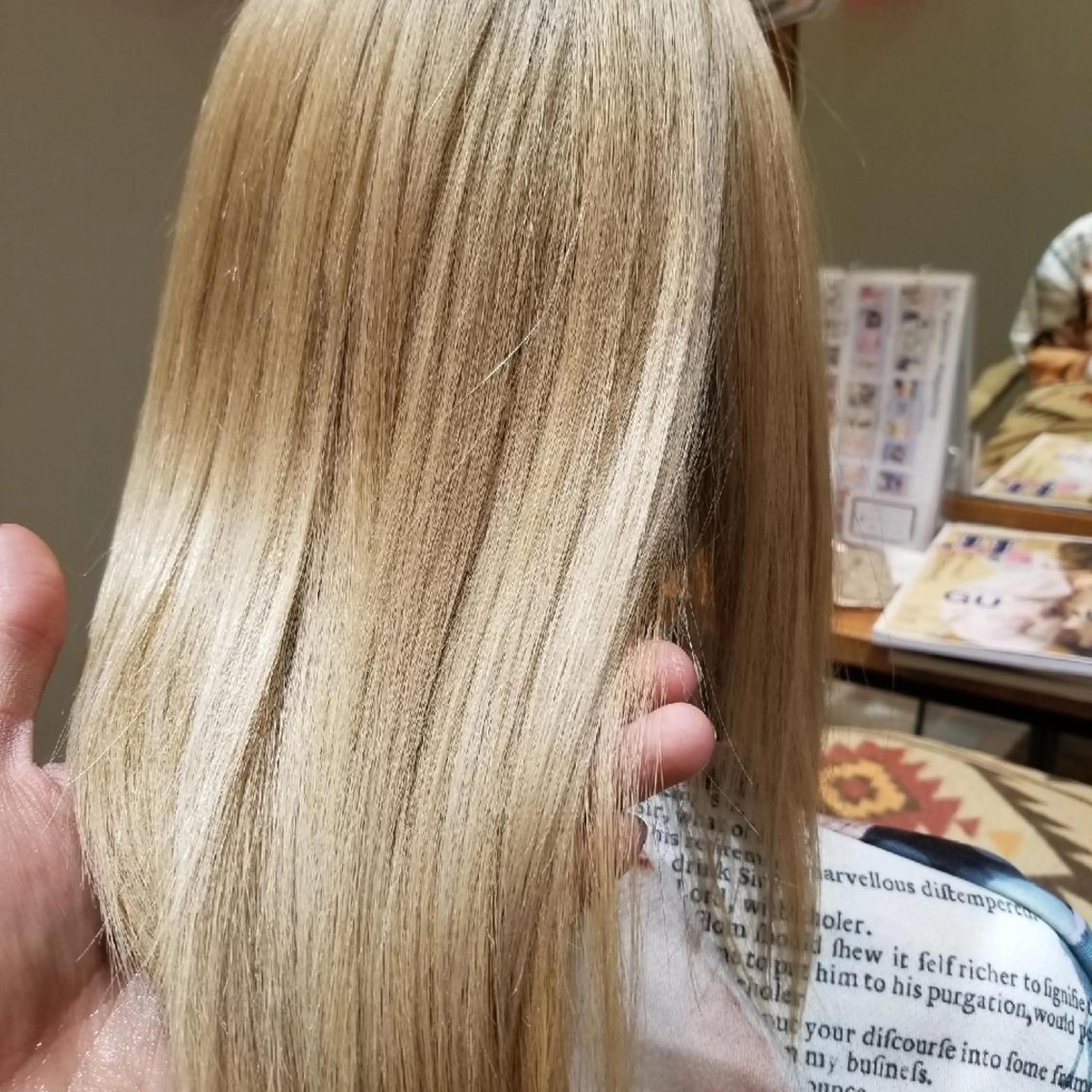 カラー ミディアム ブリーチ ブロンド シールエクステ♦️ レイヤー♦️福田晃大のヘアスタイル