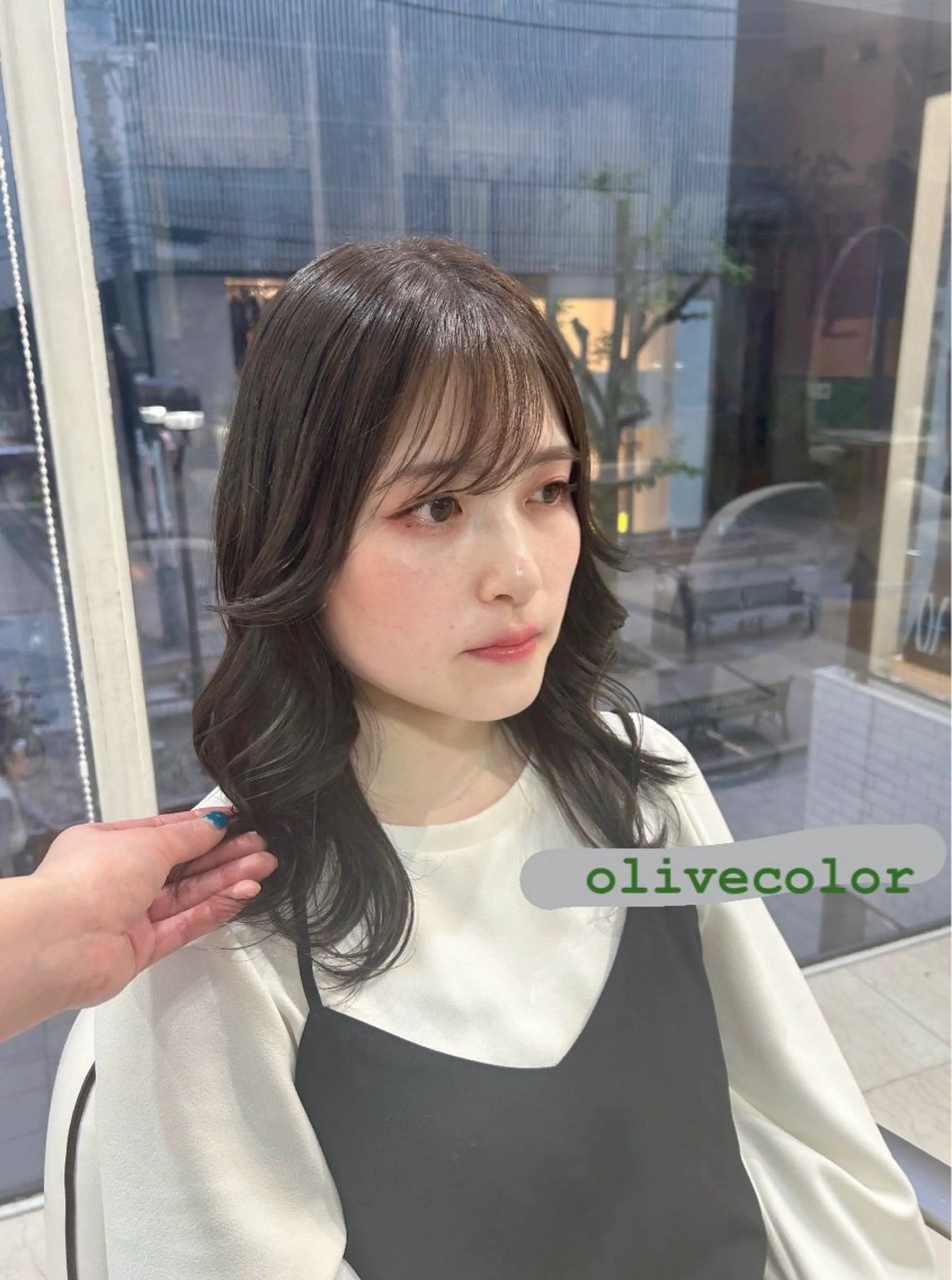 ミディアム カラー ベージュカラー 透明感カラー ありむらもえ/ 透明感カラーのヘアスタイル