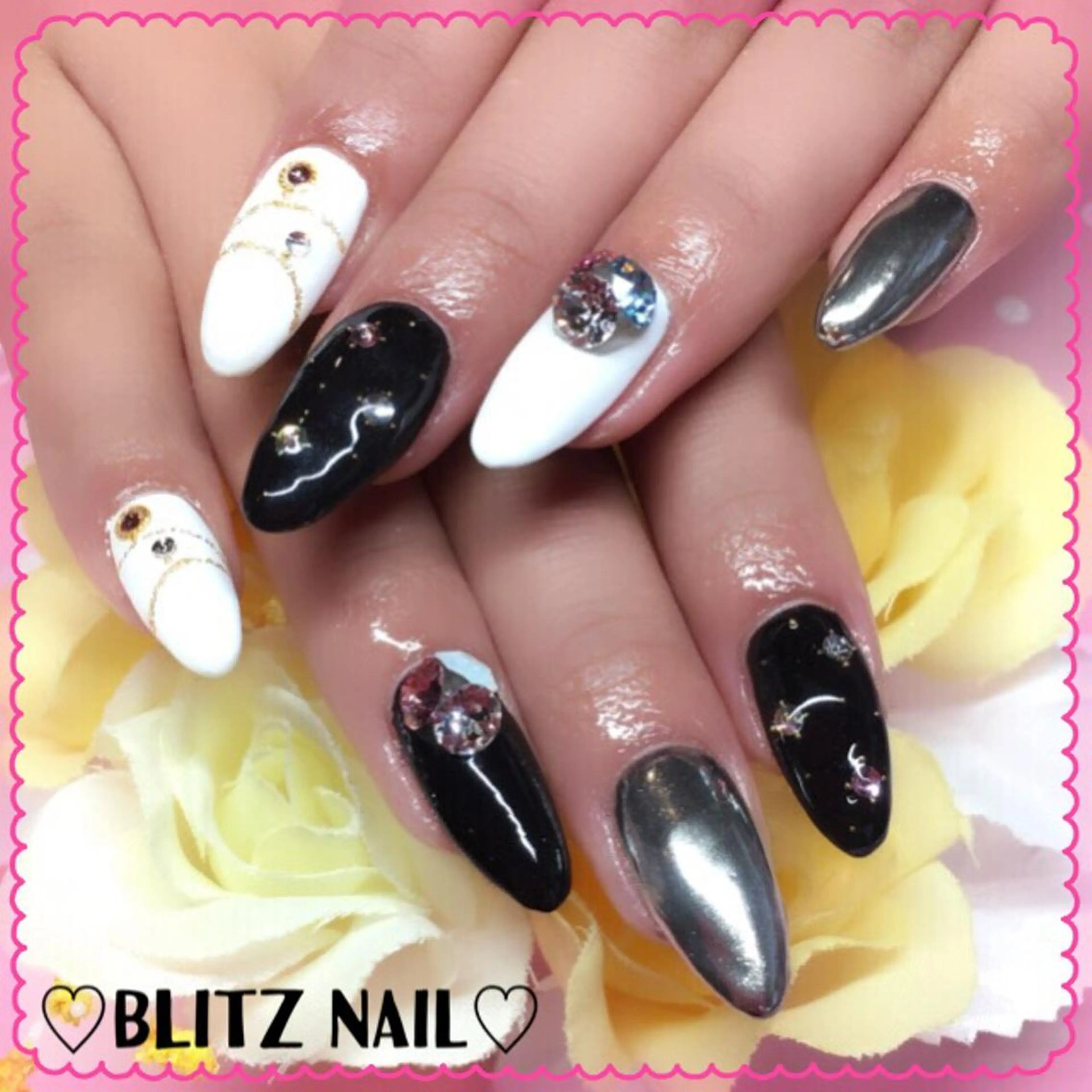 ネイル BLITZ Nail 岩田💅🏻✨のネイルデザイン