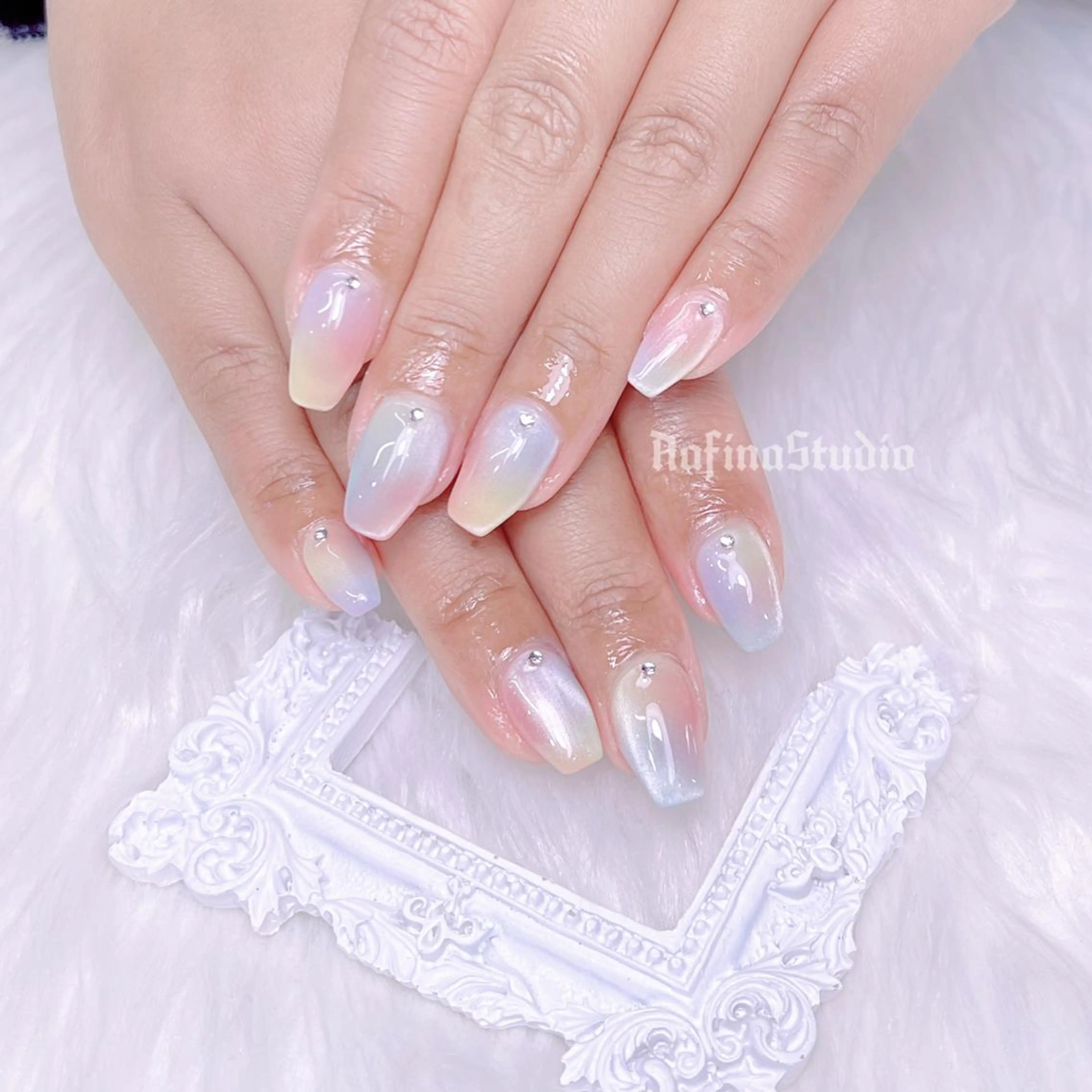 ネイル 桃香 Minaのネイルデザイン