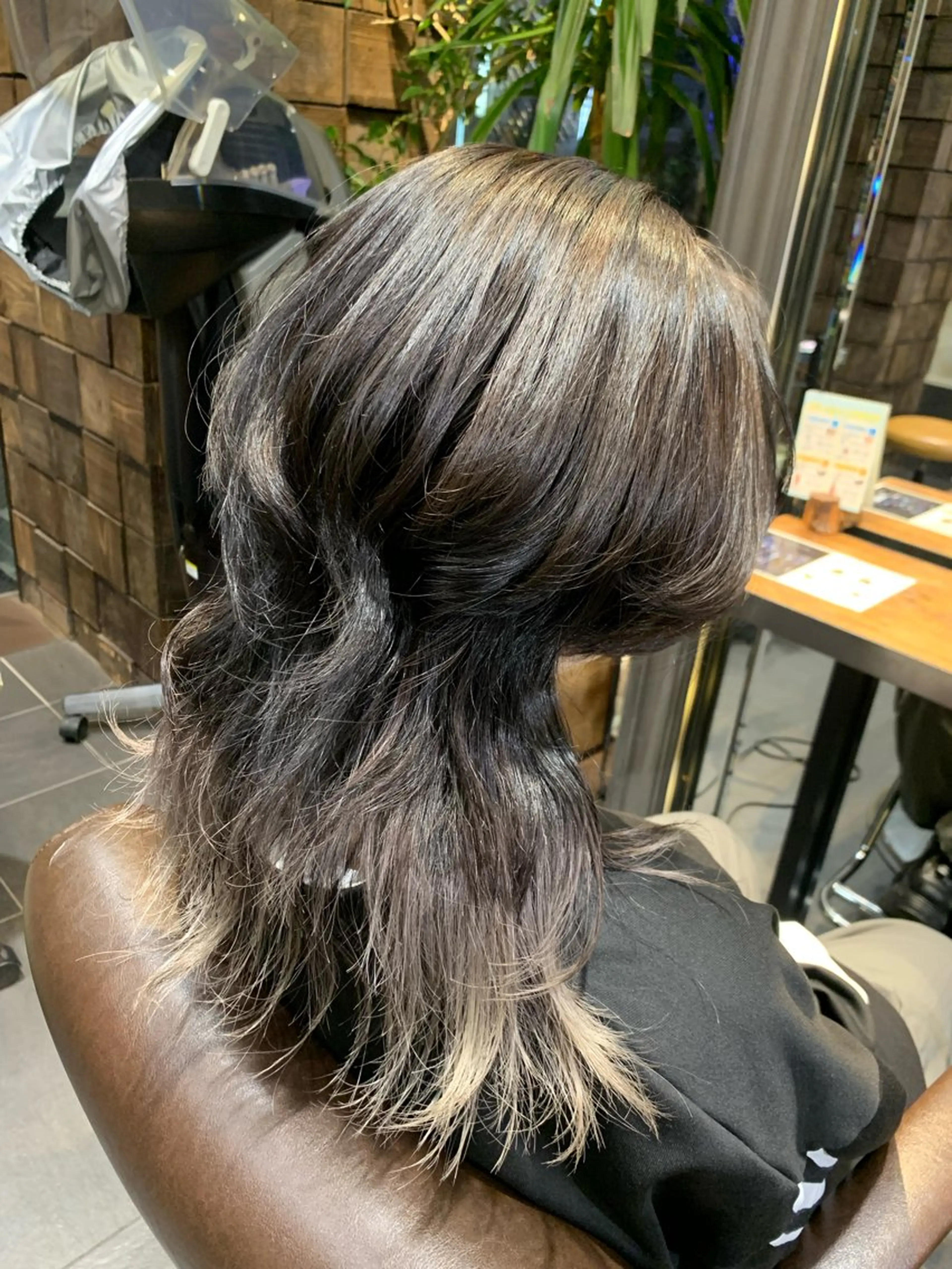 🪼【インナーカラーor裾カラー】ポイントブリーチ＋オンカラー🪼の写真