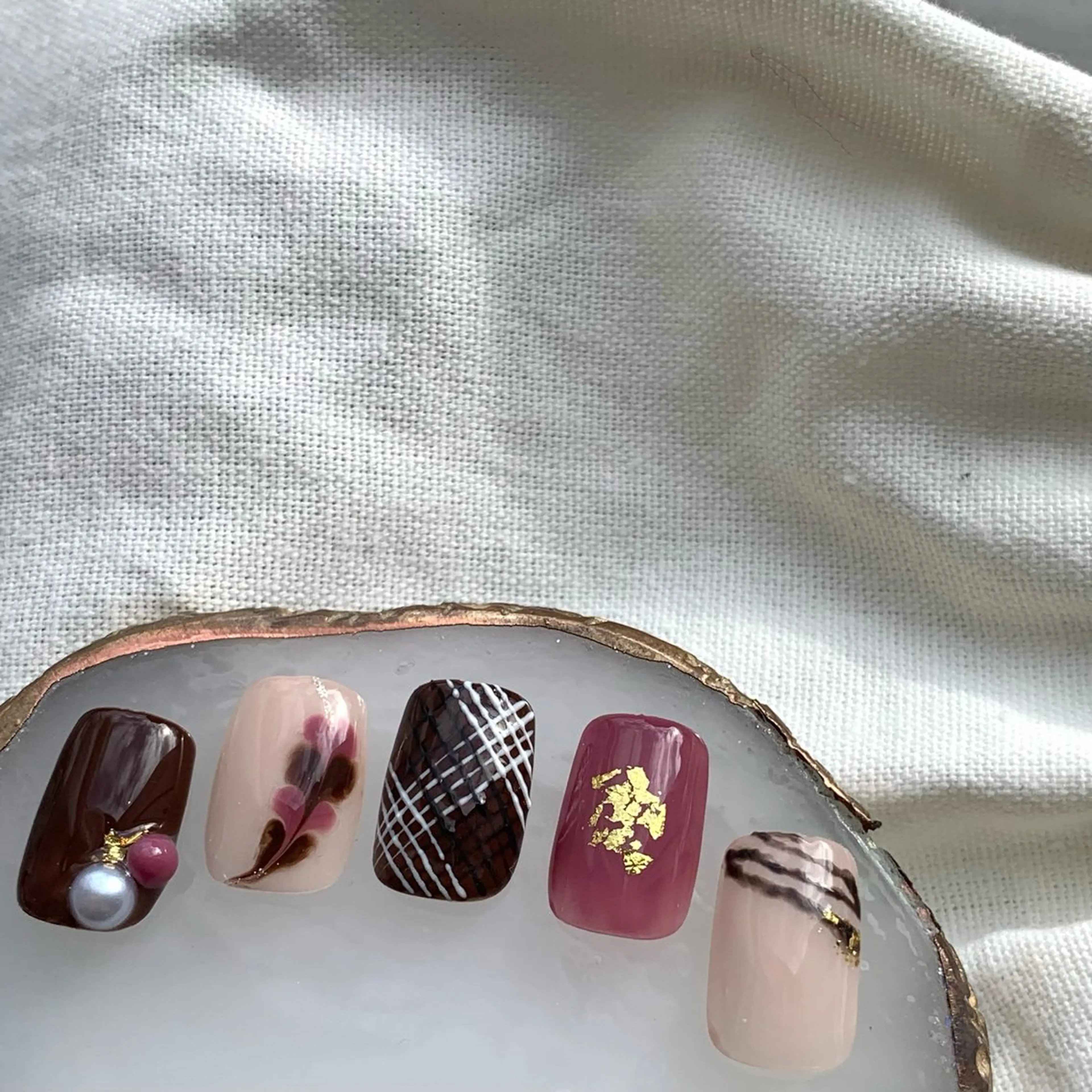 ネイル バレンタイン ハンドネイル 【ANEMONA】 NIHOのマツエク・マツパデザイン