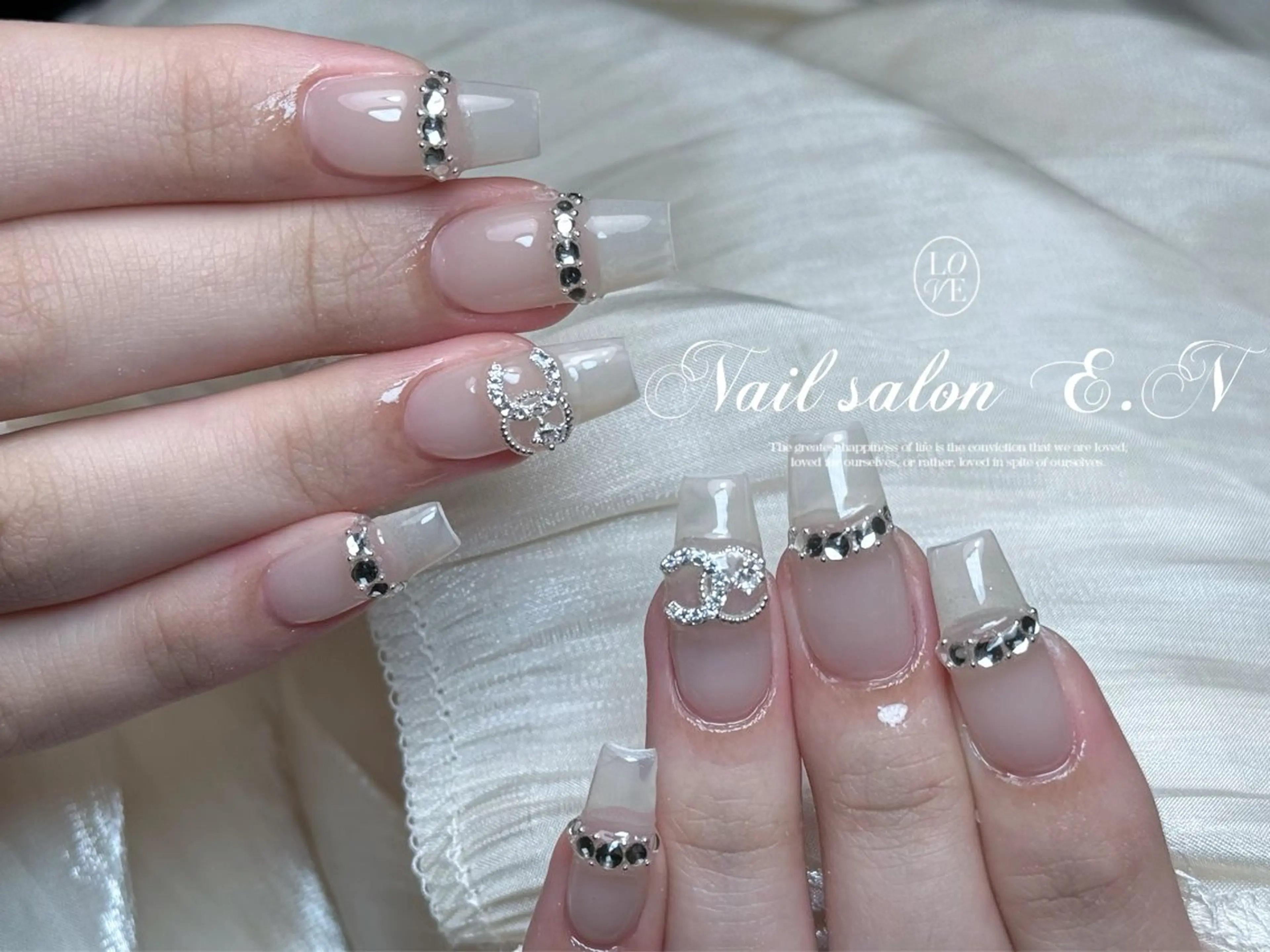 ネイル E.N🦋 長さ出し/持ち込みのネイルデザイン