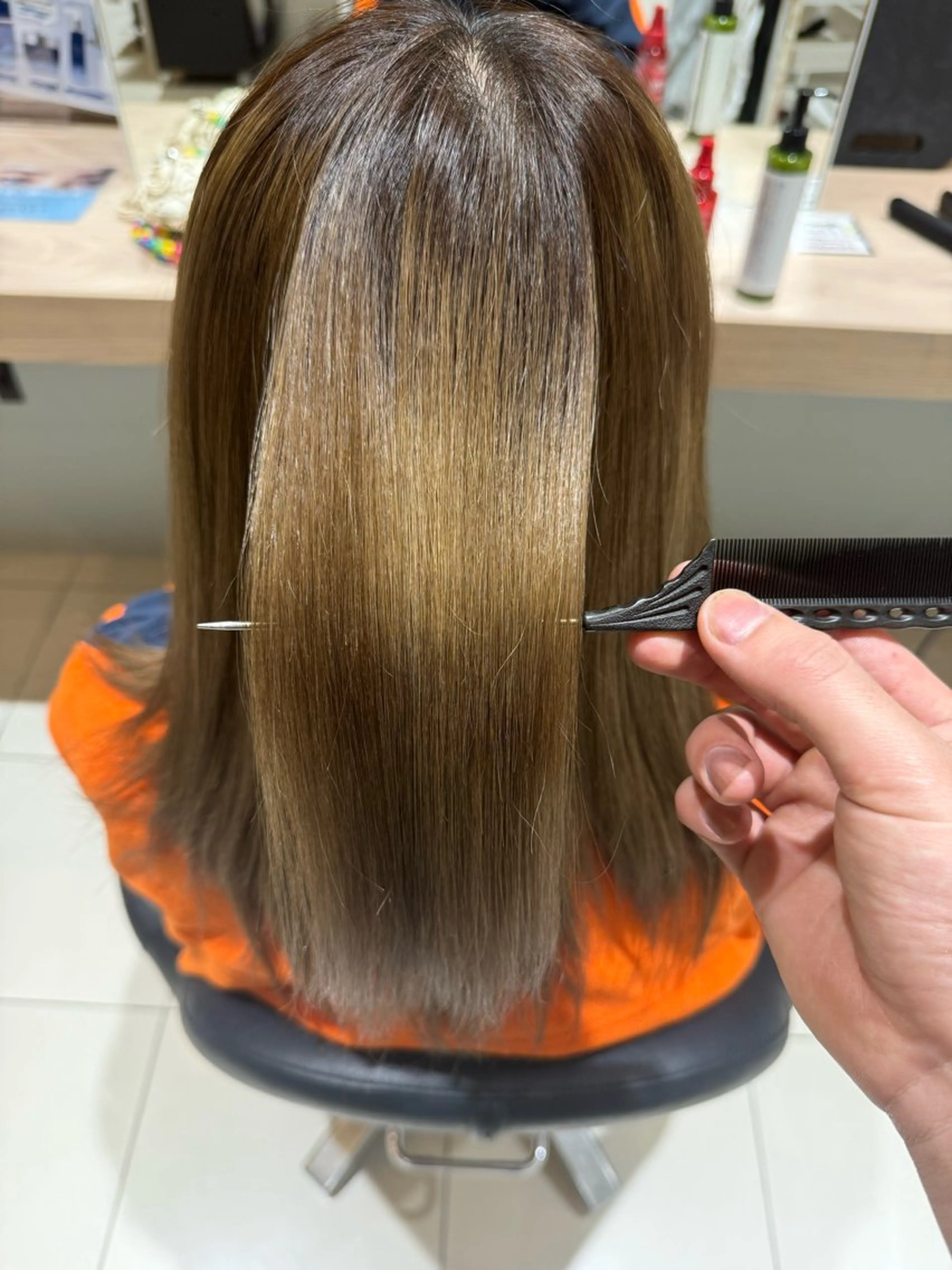 カラー ベージュカラー ミルクティーベージュ ヘアカラー 作長 晃希のヘアスタイル