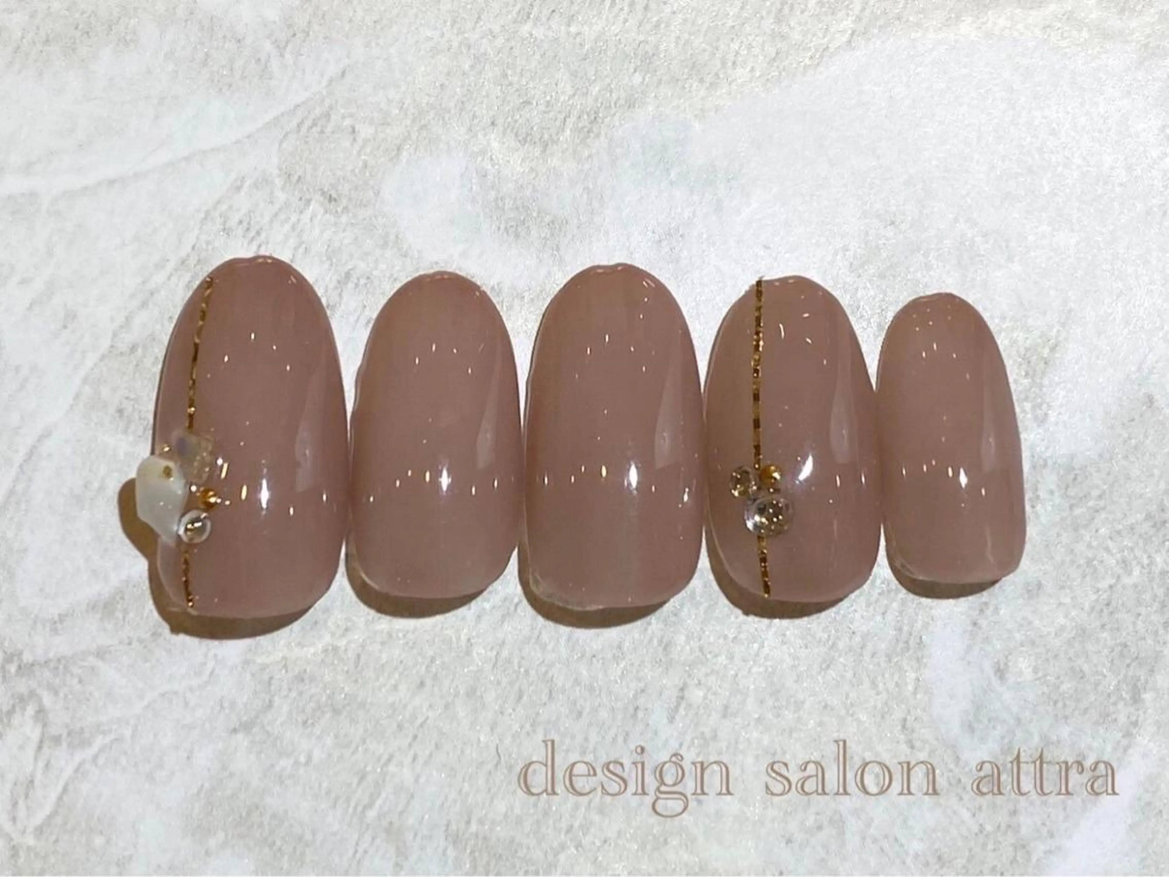 ネイル ハンドネイル デザインサロン attra 本八幡店のネイルデザイン