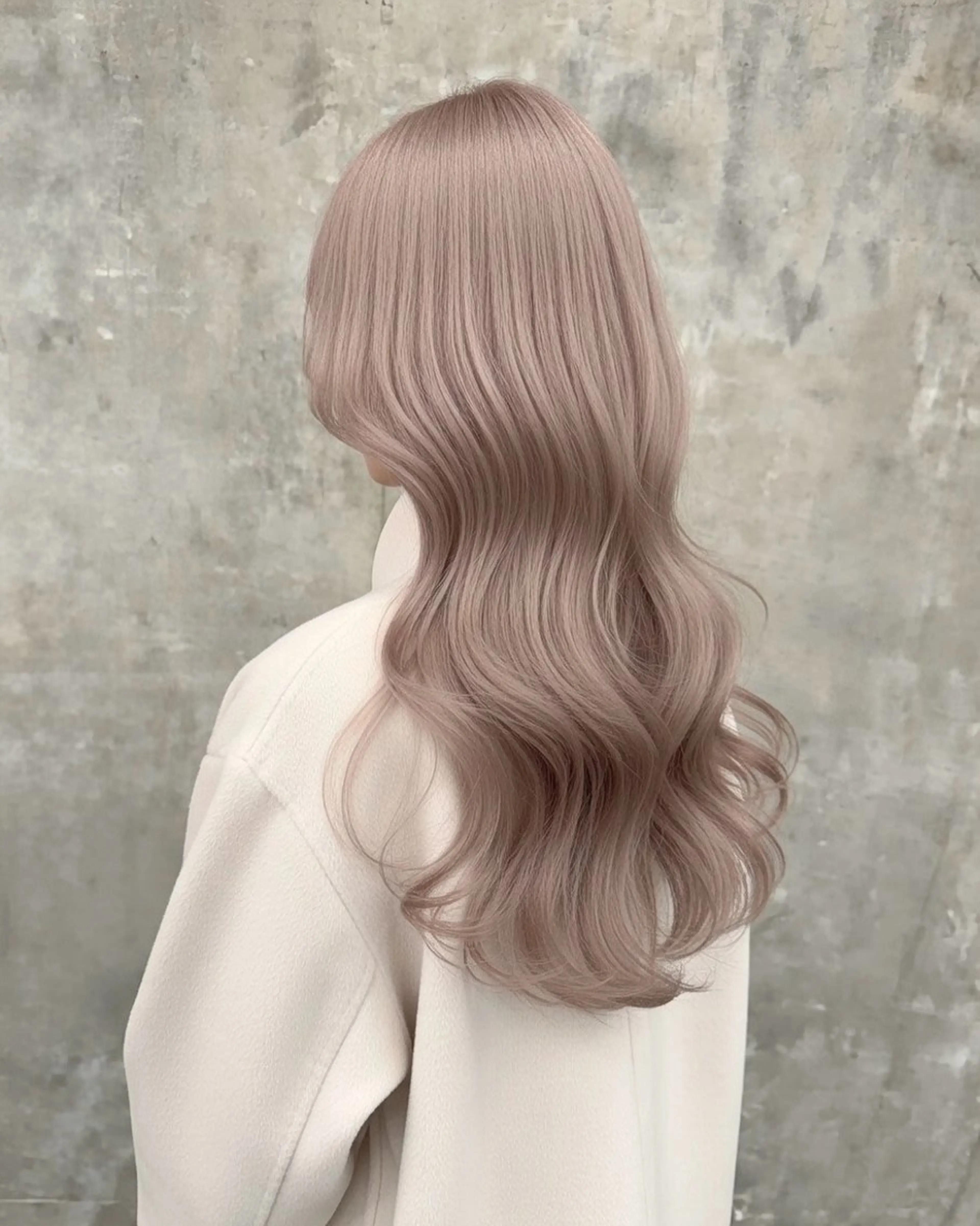 ロング カラー パーマ ヘアアレンジ ベージュカラー ブリーチ ケアブリーチ デザインカラー ハイトーンカラー ヘアカラー ハイトーン特化🤍 浦住のヘアスタイル