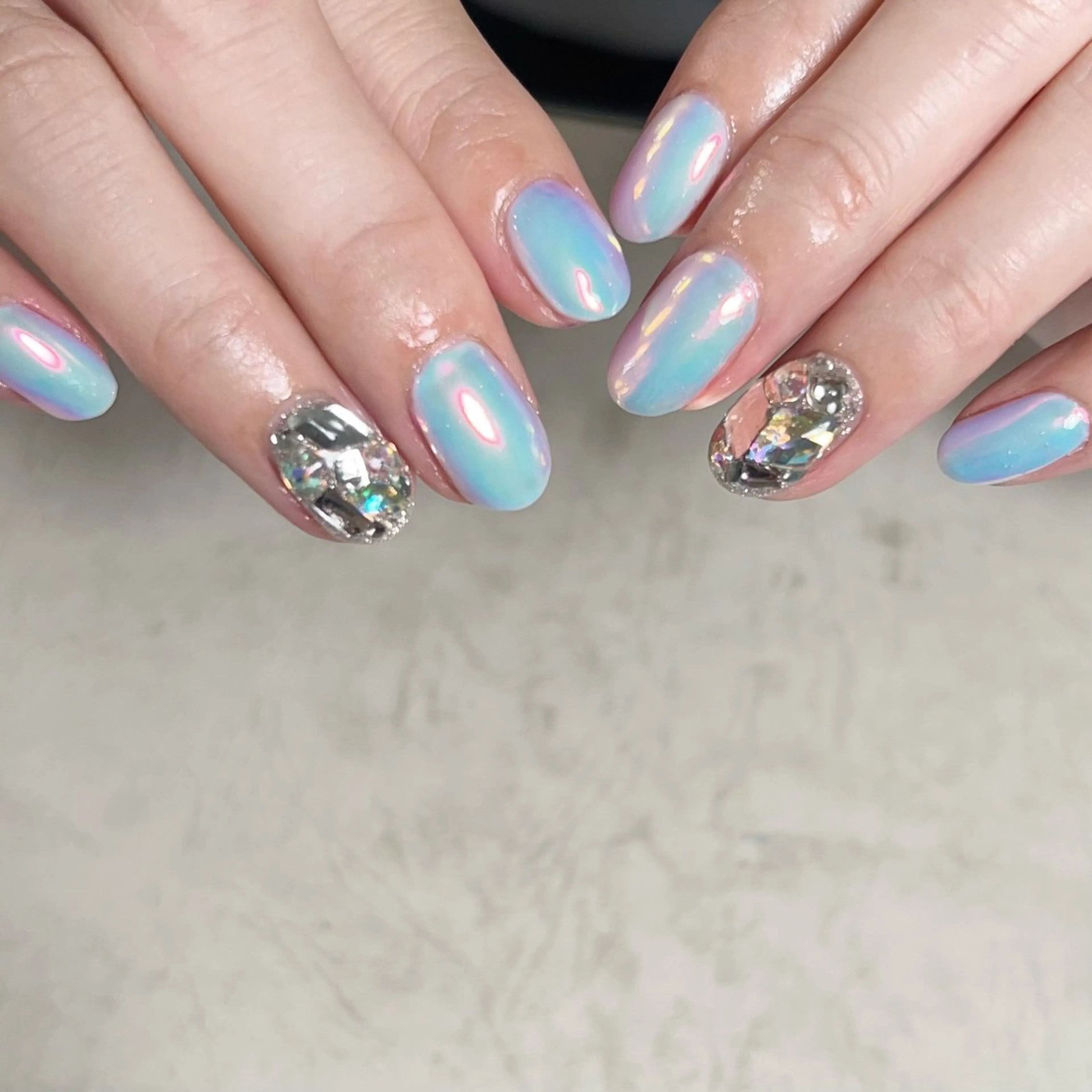 ネイル オーロラネイル 水色 ピンク ハンドネイル muum_nail 新宿2分 三丁目1分のネイルデザイン