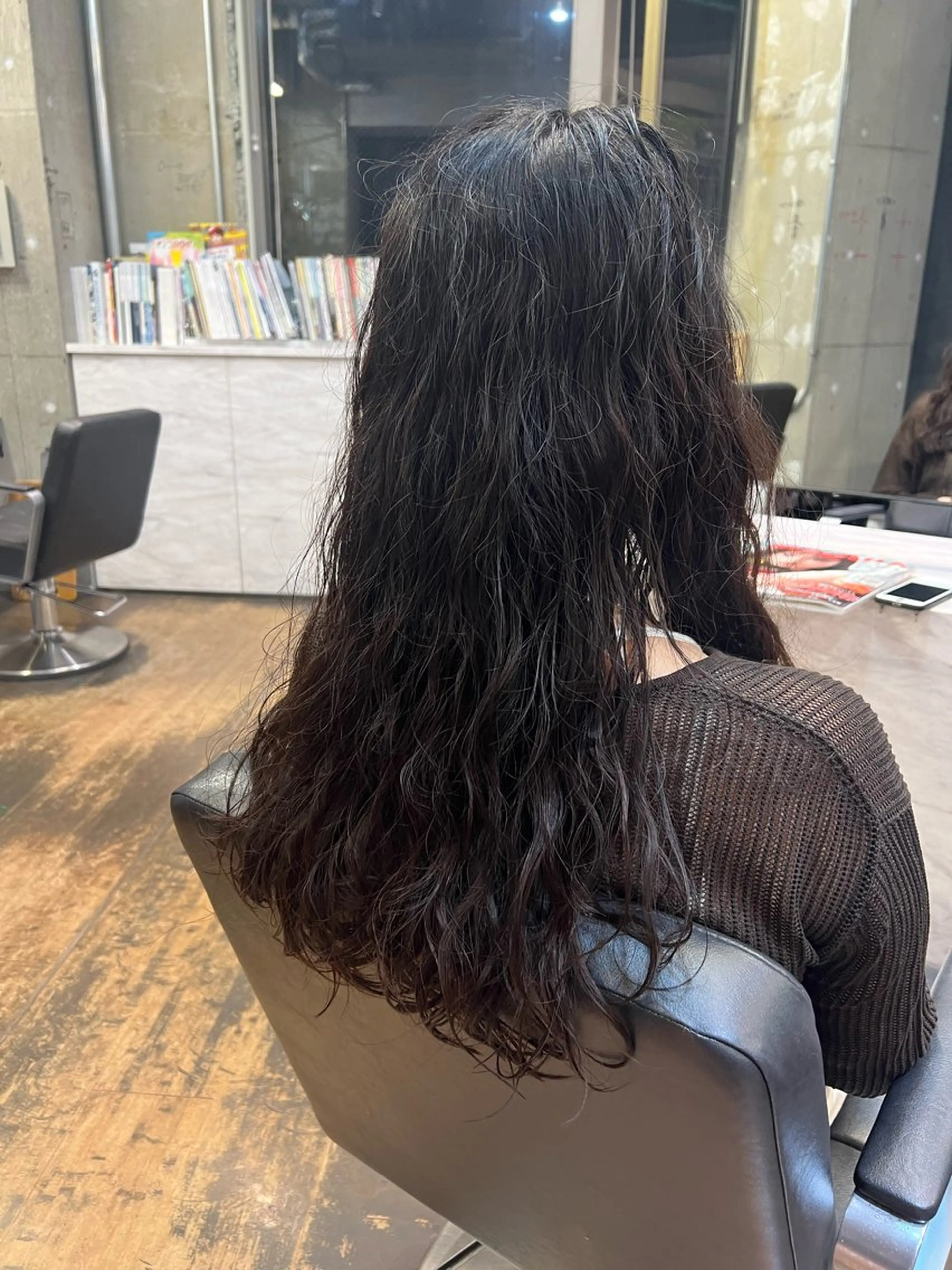 ロング パーマ くせ毛 パーマ ROBBY所属・松井美樹/似合わせ ガーリー・韓国のヘアスタイル