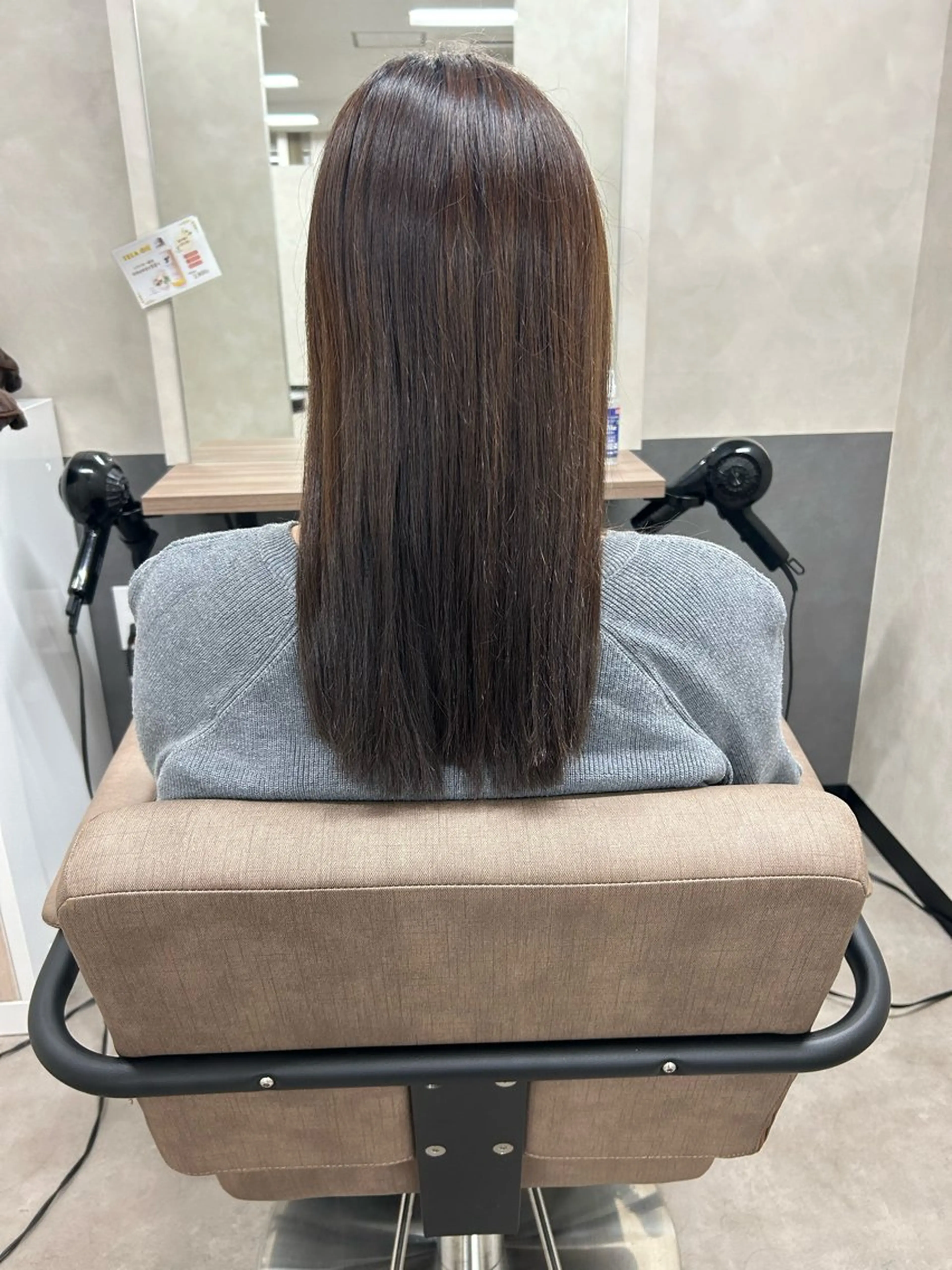 セミロング カット ヘアカラー トリートメント VIE.ORNER 土気🍀小岩井樹のヘアスタイル