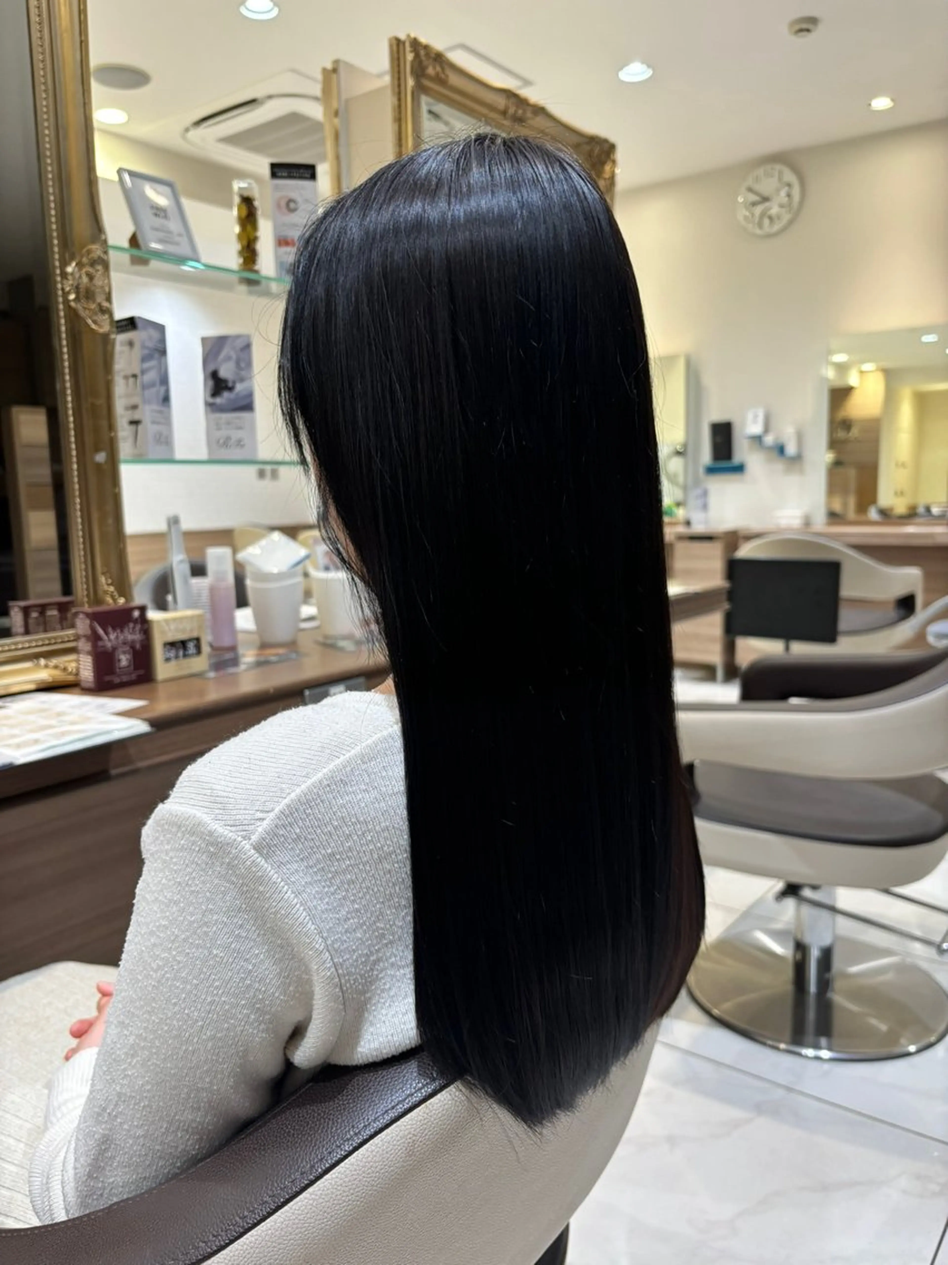 ロング カラー ハイトーンカラー 卒業式のヘアスタイル ⭐️モデル募集中⭐️ ⸝⋆🪐遠藤 青葉のヘアスタイル