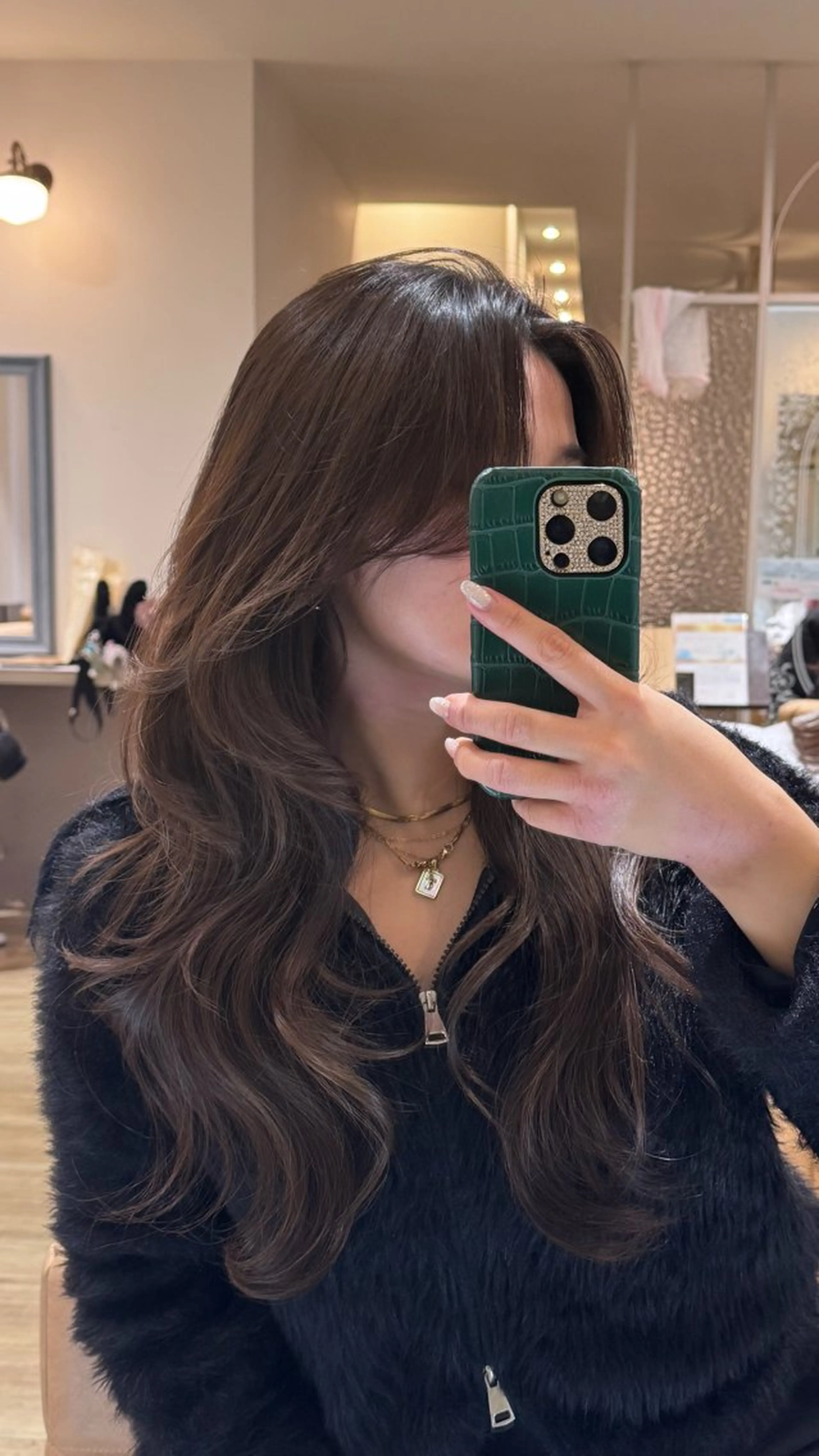 セミロング レイヤーカット 小顔カット カット ヘアカラー トリートメント REVE by figaro所属・福井 珠乃のヘアスタイル