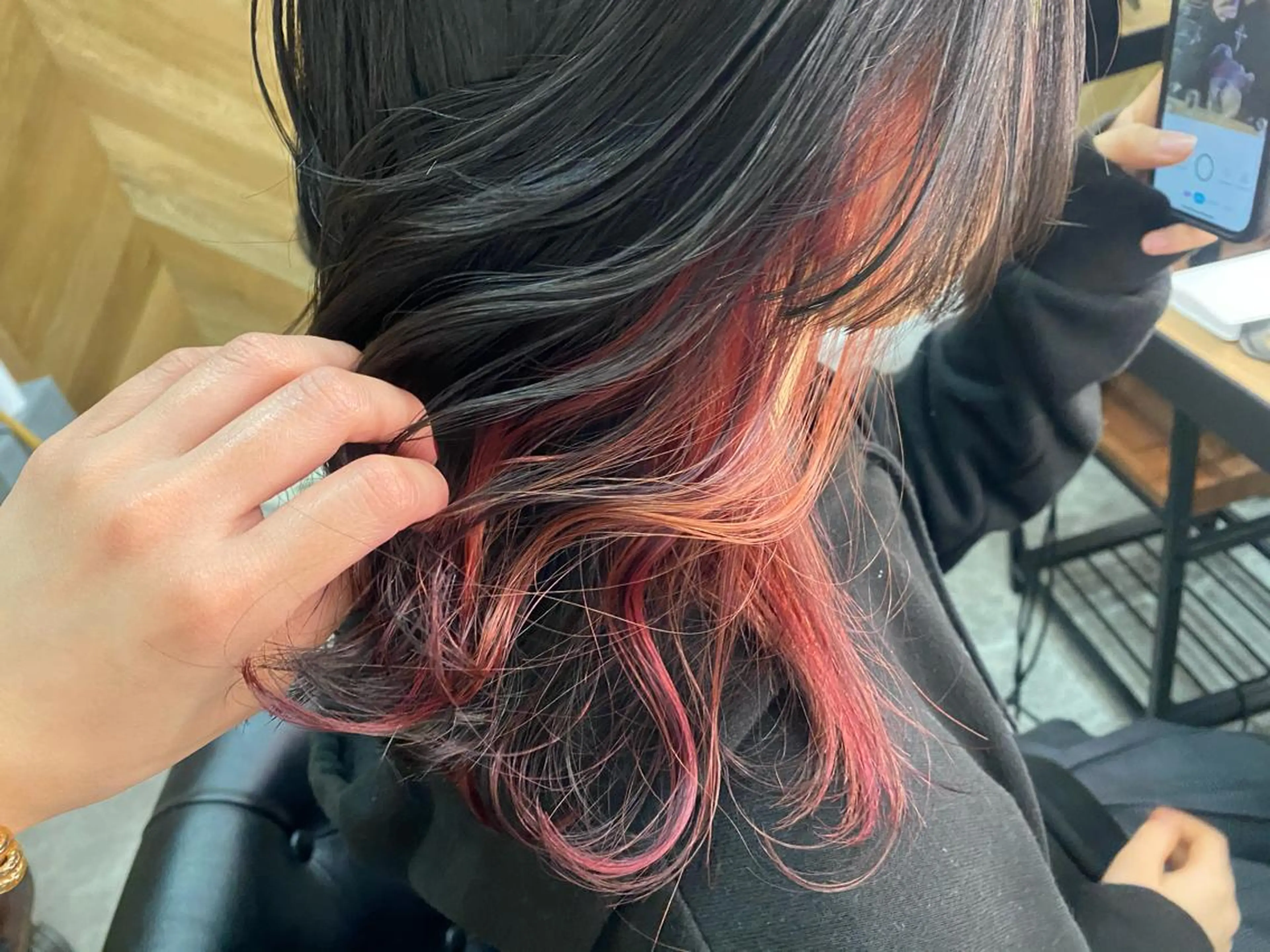 《インナーカラー》ケアブリーチ+全体カラー🖤長さ料金無し!シャンプー.ブロー込み🫧の写真