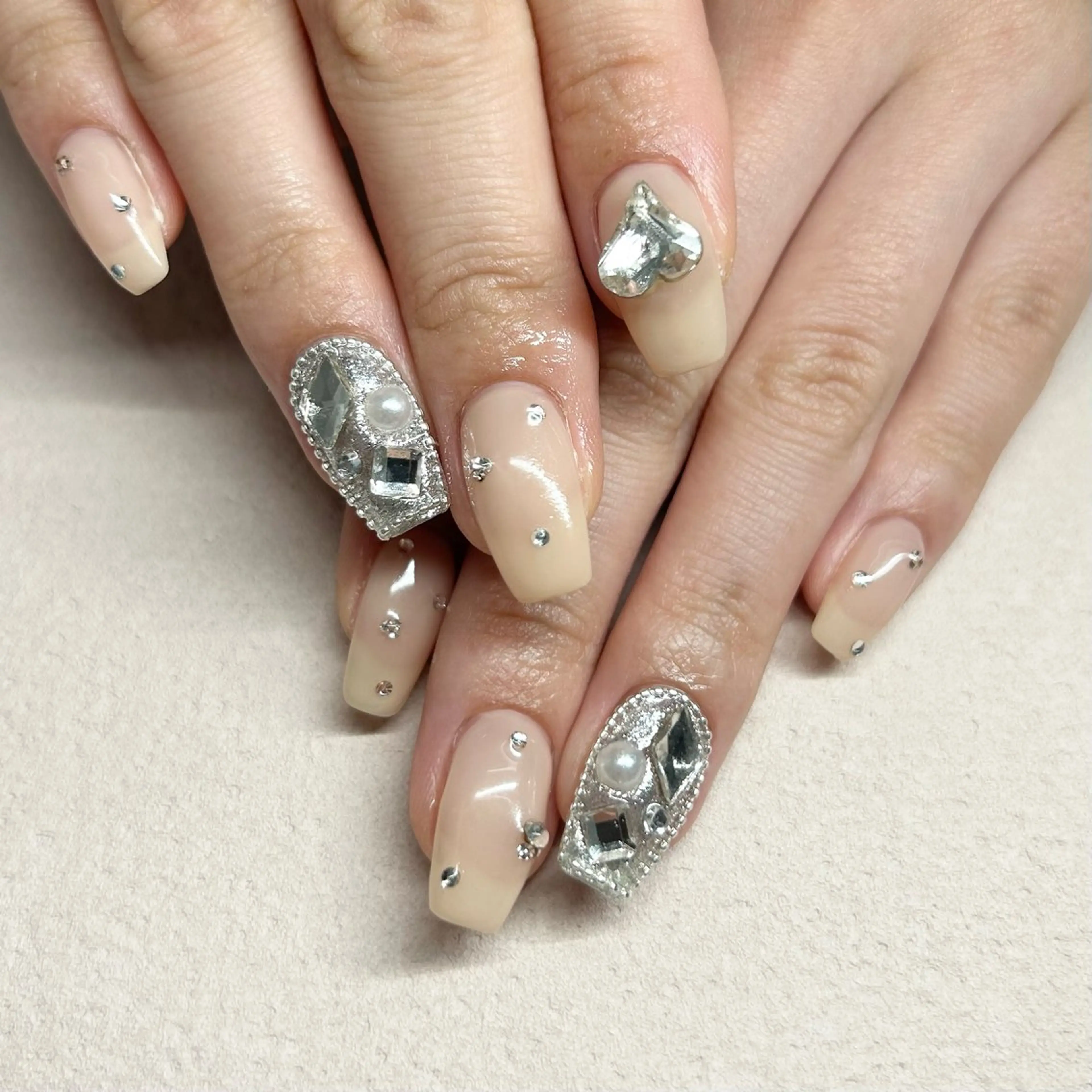 ネイル ハンドネイル ハンドケア she nail studio所属・パラジェル/スカルプ salonOerbaのネイルデザイン