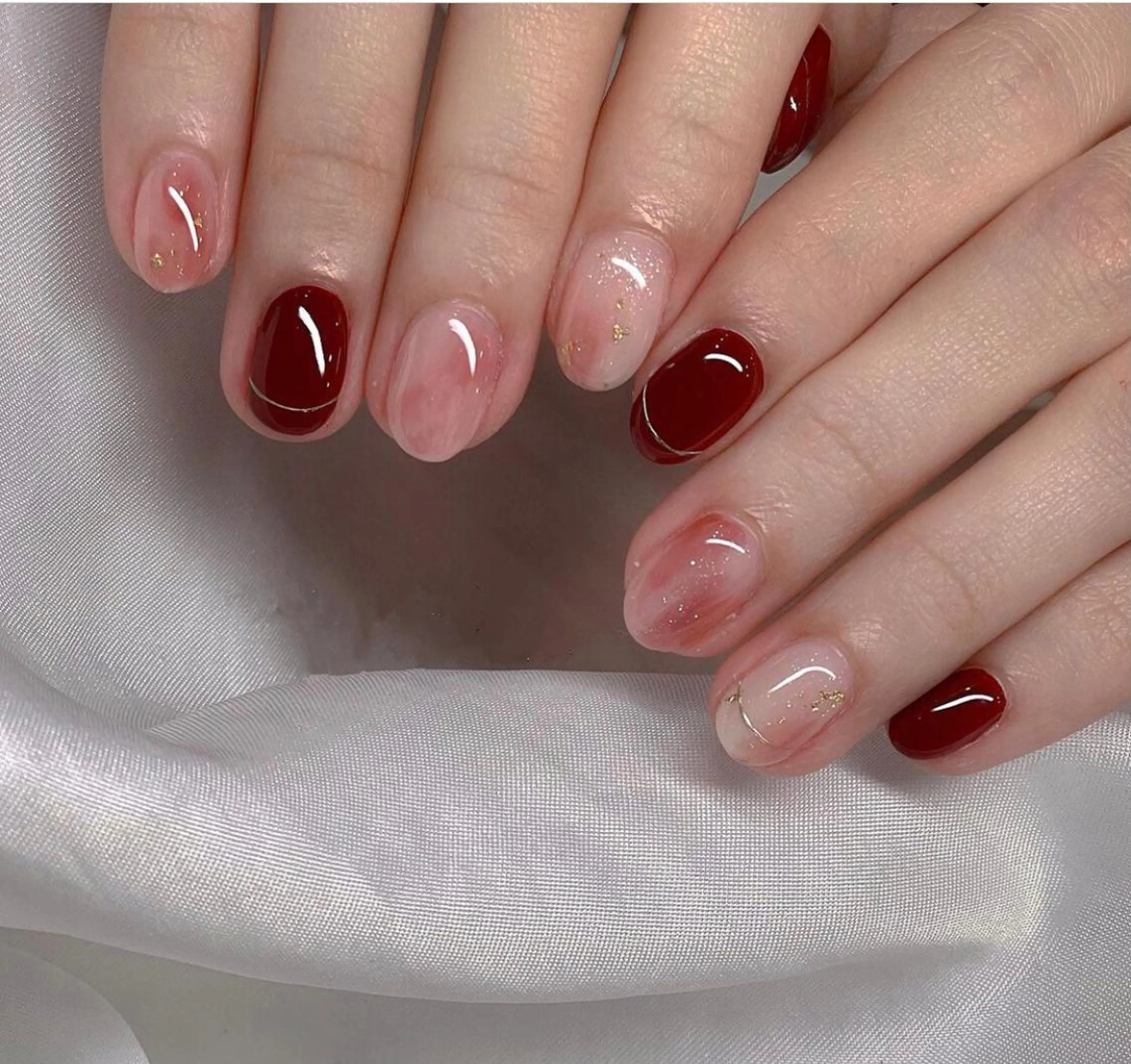 ネイル ニュアンスネイル 大塚眉毛|ハンドケア |肌管理の眉毛・アイブロウイメージ