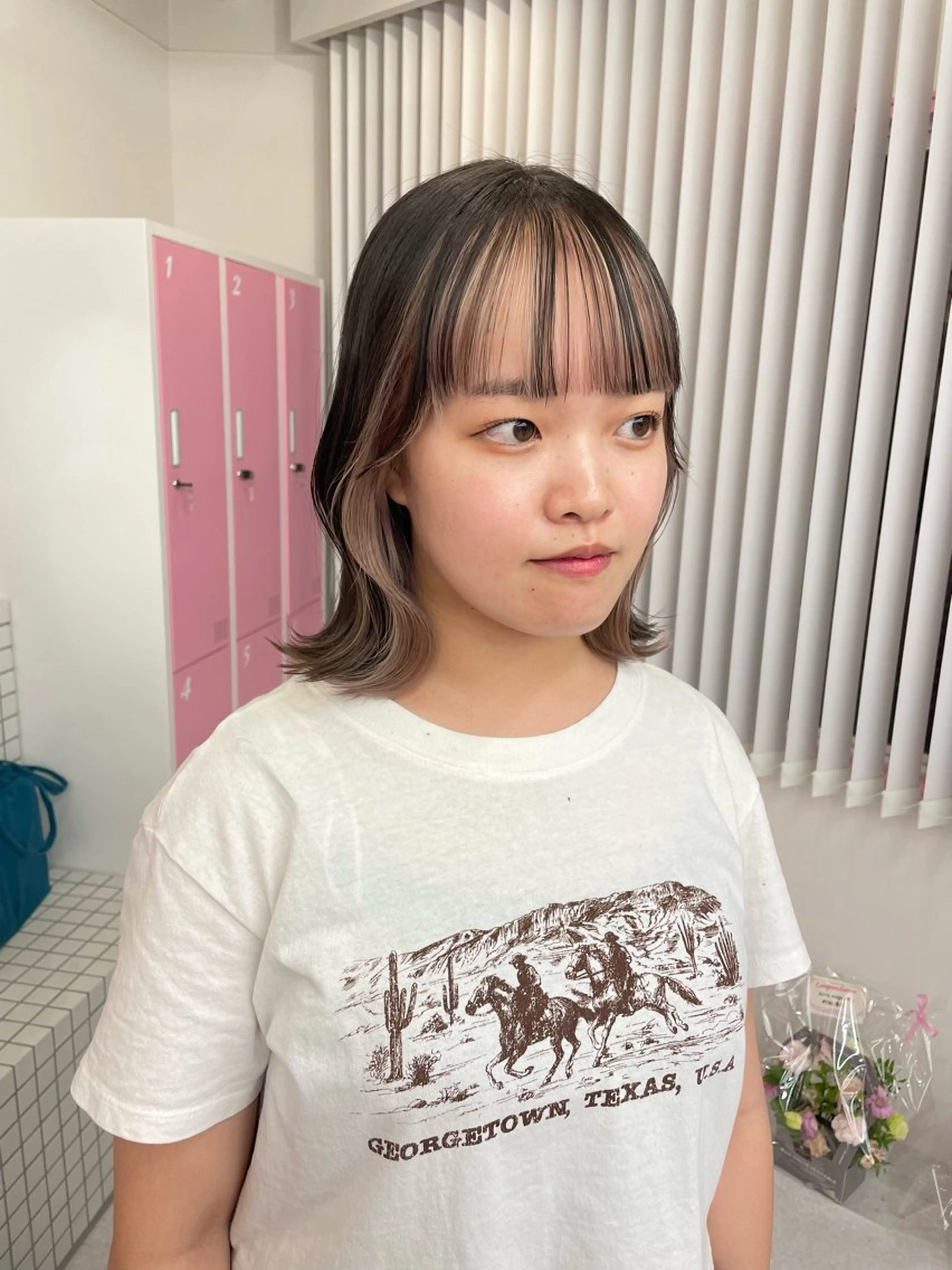 ミディアム カット ヘアカラー ハイトーン/レイヤー カット/harukaのヘアスタイル