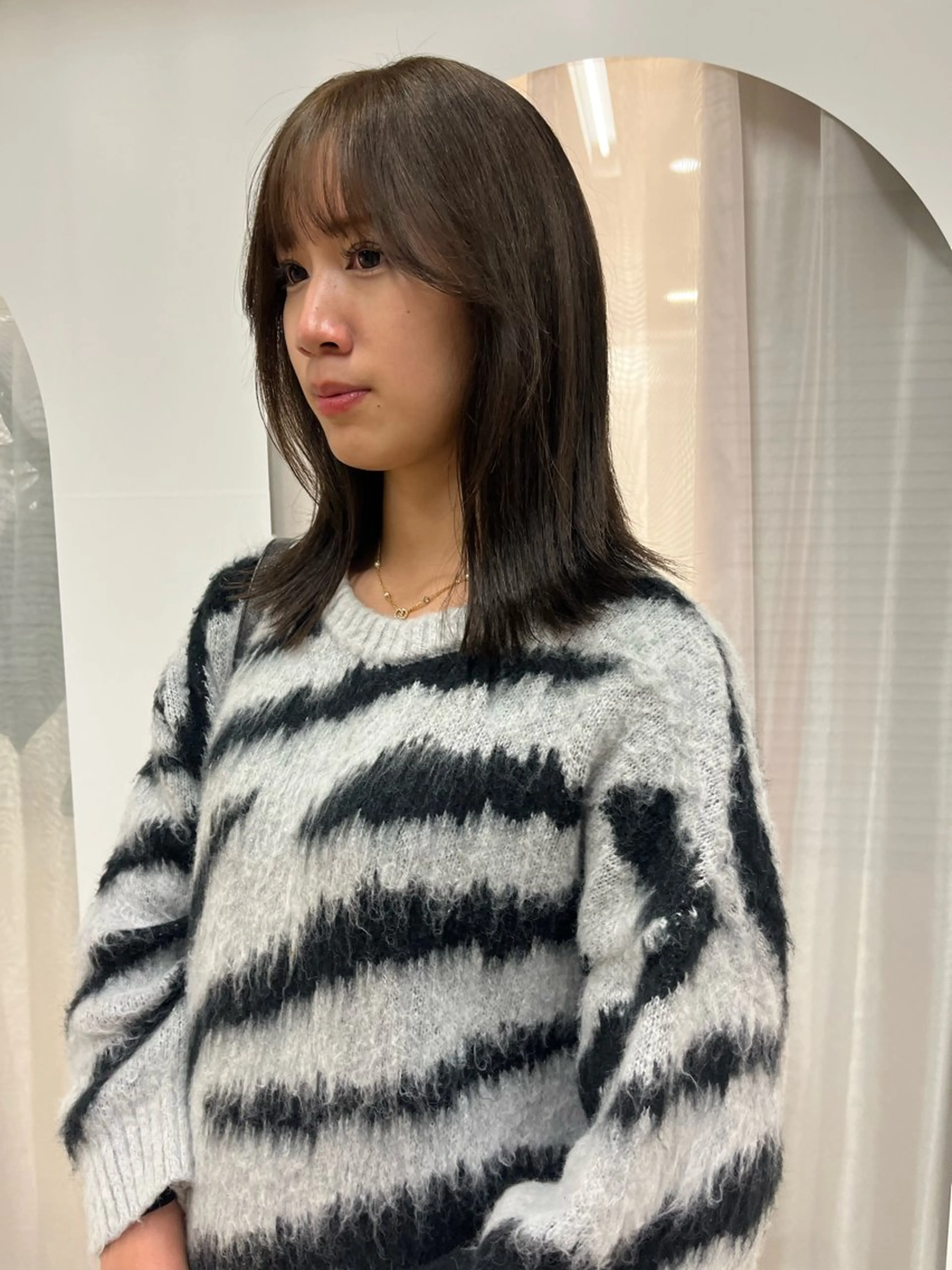 ミディアム カラー カット ヘアカラー トリートメント 松村 澪里のヘアスタイル