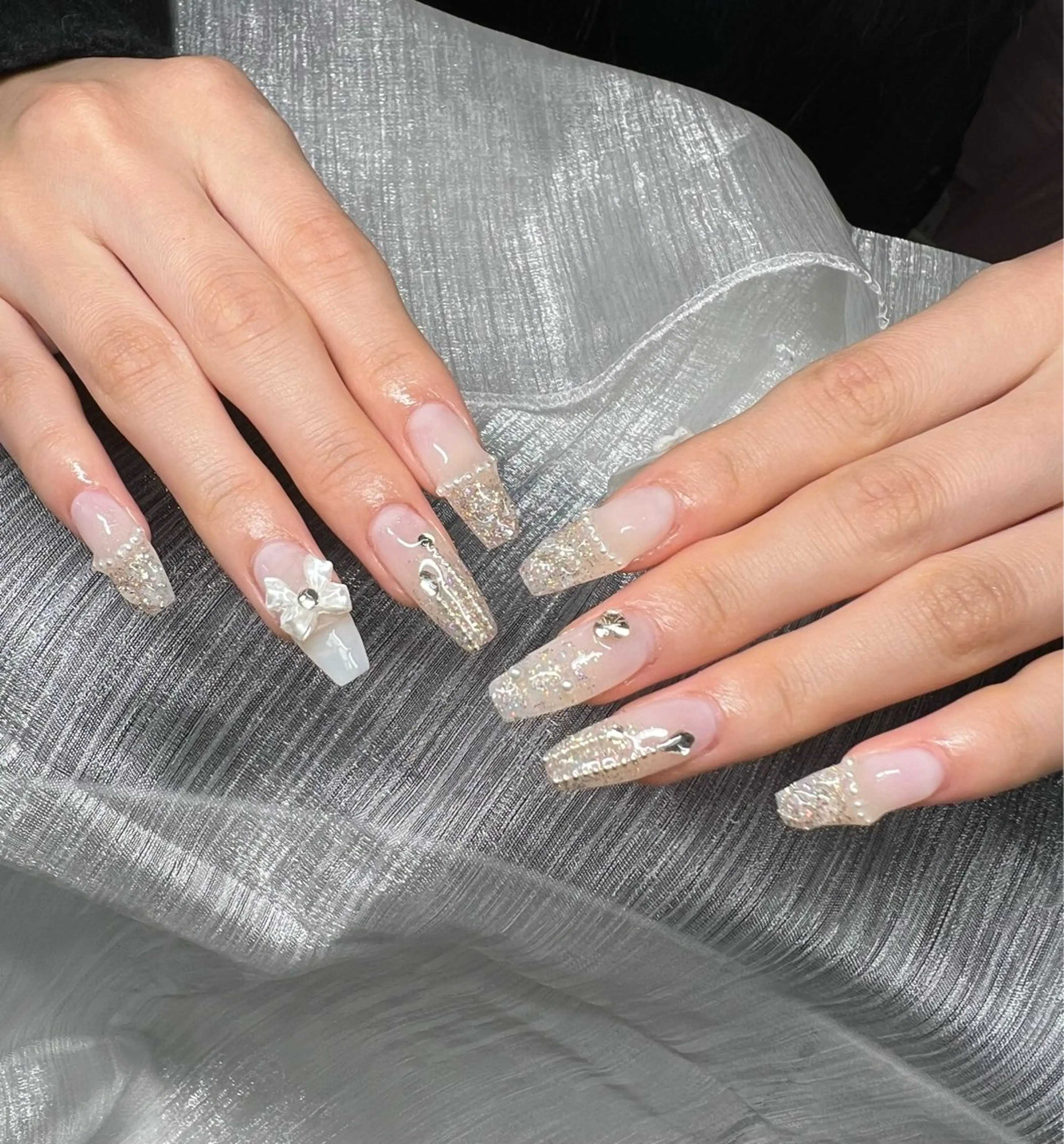 ネイル オーロラネイル チークネイル 長さ出し フットネイル フレンチネイル Lee Nails チップ長さだし専門店のネイルデザイン