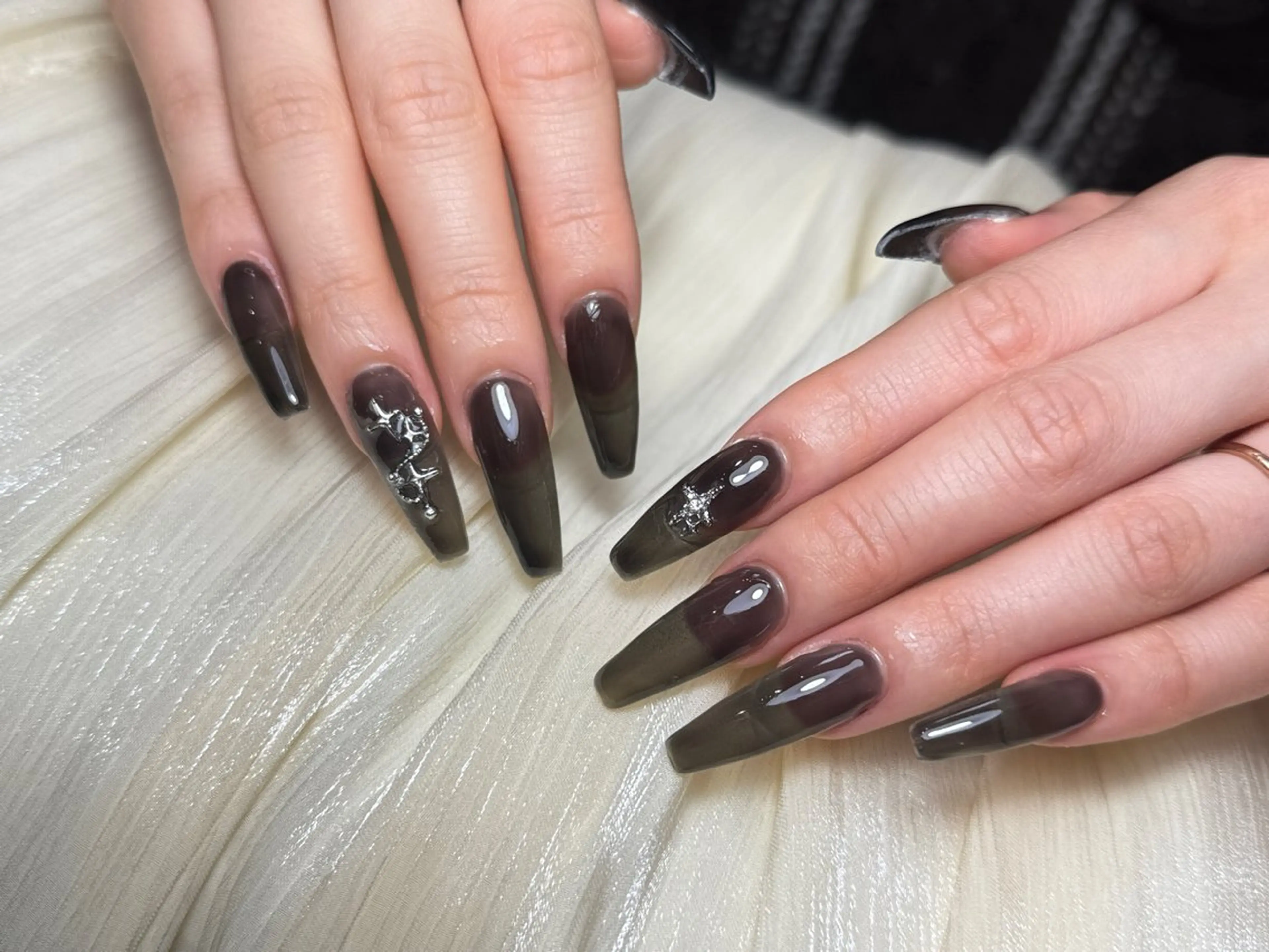 ネイル ハンドネイル ハンドケア DEMAIN- ERIのネイルデザイン