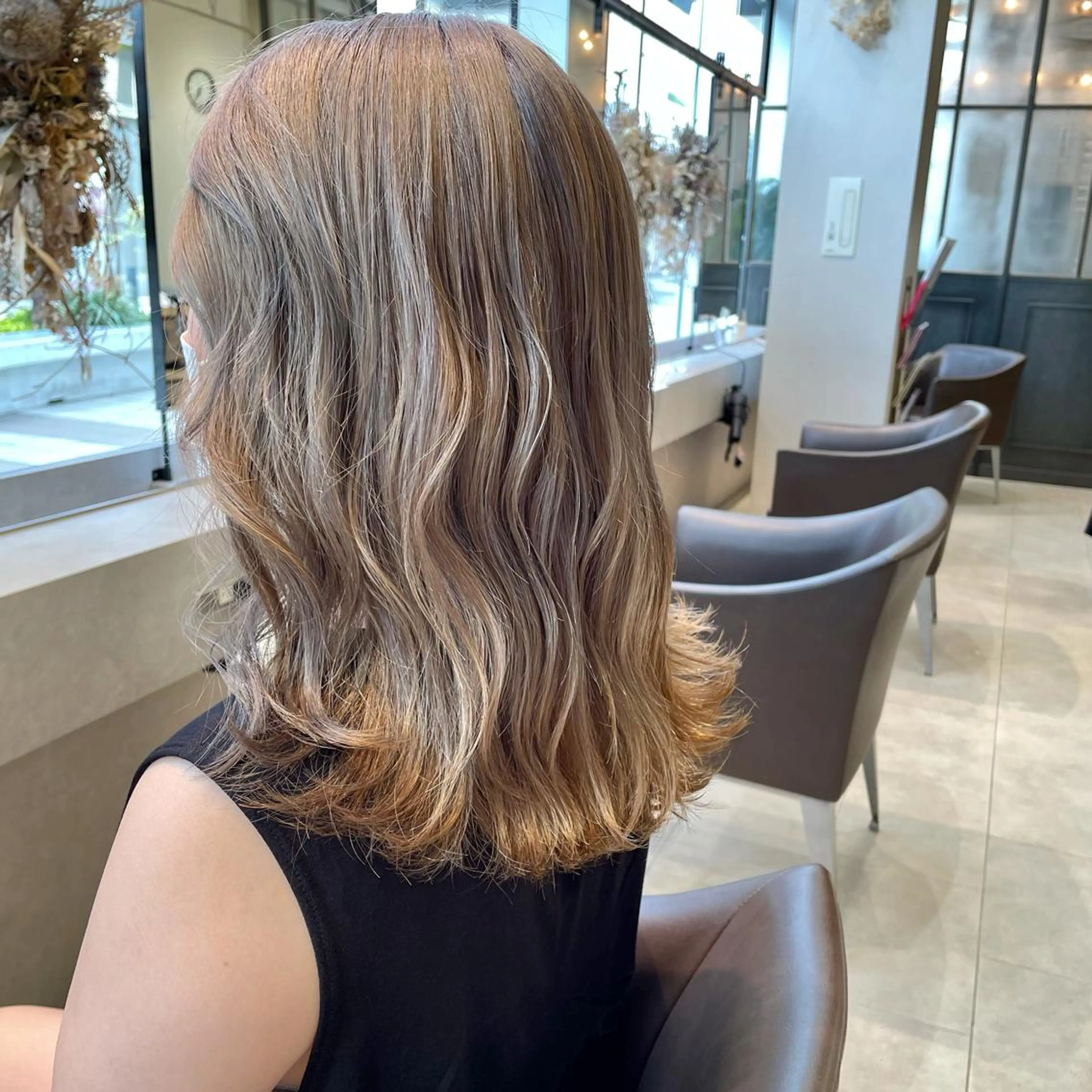 セミロング カラー 【脱白髪染め】【髪質 改善】仲井槙一のヘアスタイル