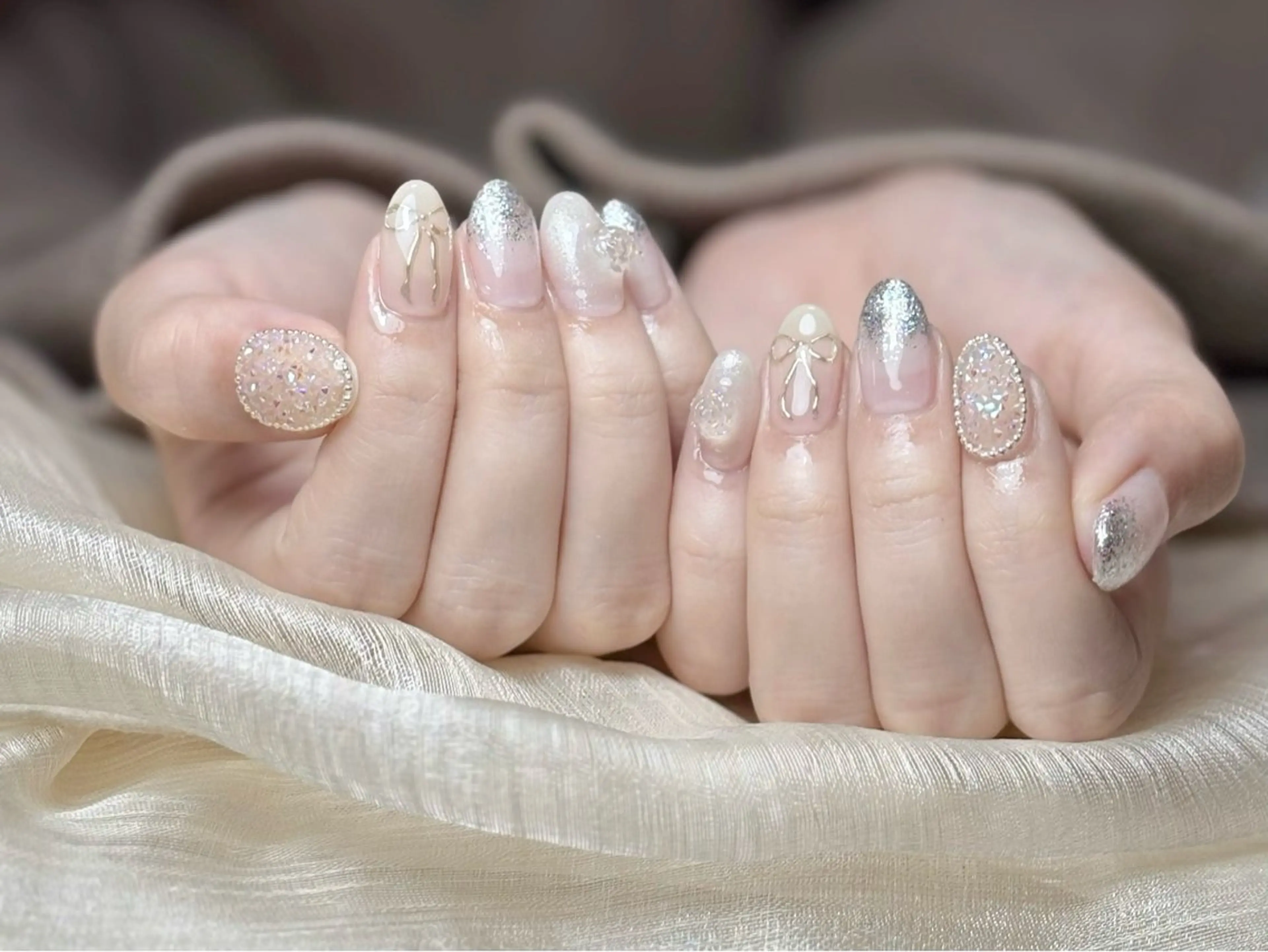 ネイル オーロラネイル チークネイル フレンチネイル ジェルネイル ガラスフレンチ ハンドネイル Nail Jolie所属・Nail Jolieのネイルデザイン