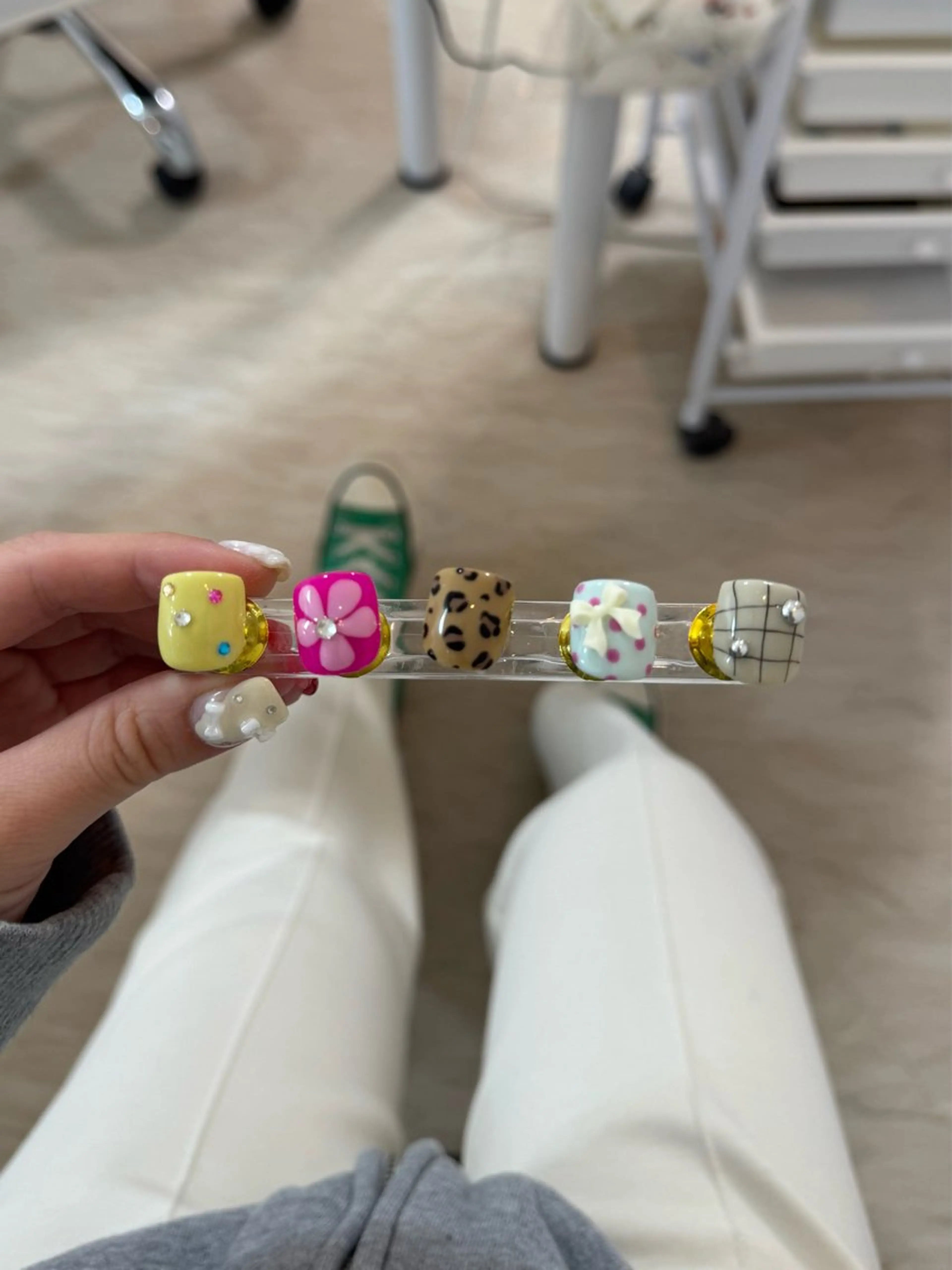 ネイル Loa　salon所属・小畑 寧捺のネイルデザイン