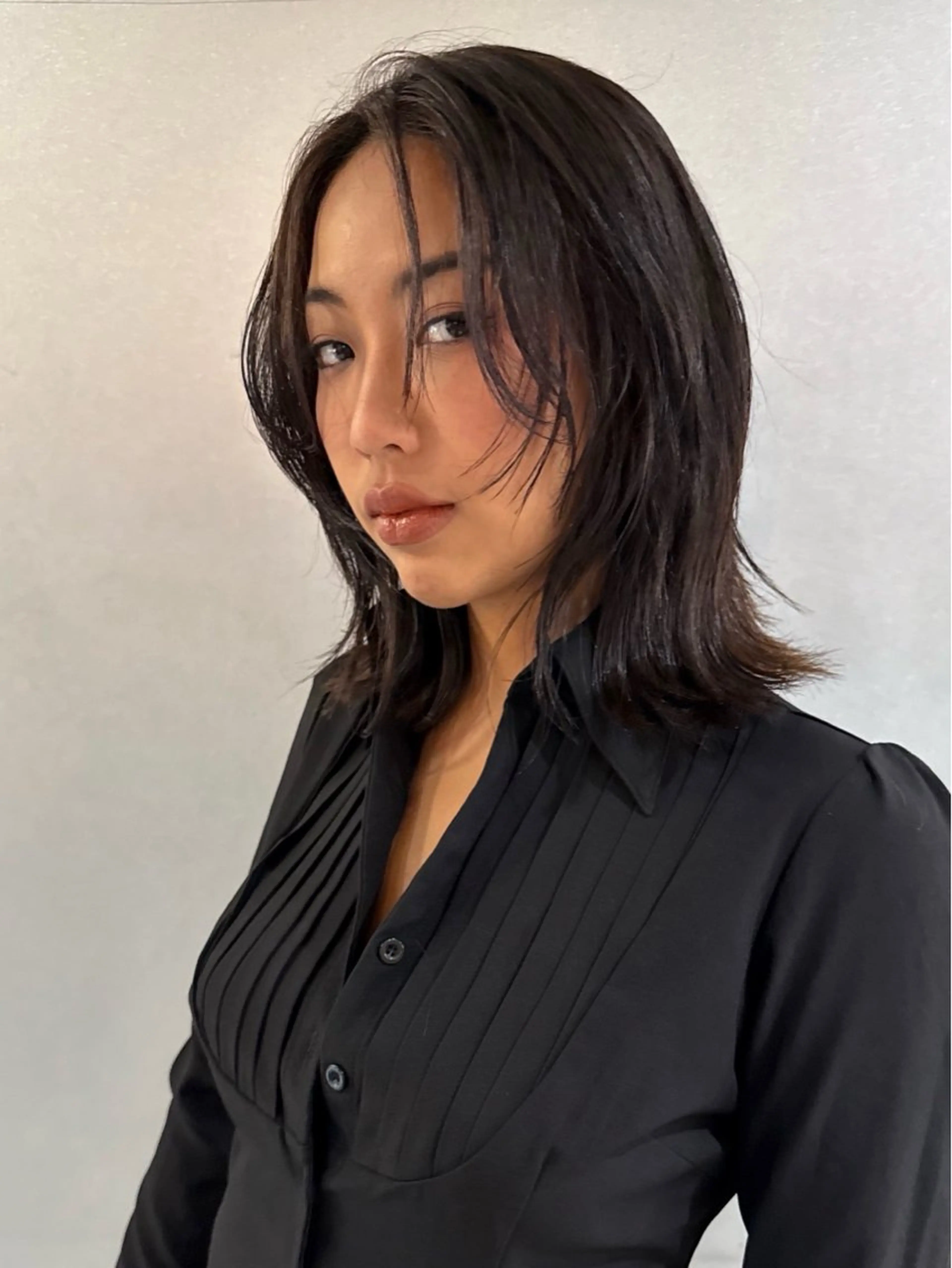 ミディアム ミディアムレイヤー レイヤーカット カット ヘアカラー レイヤーカット\ウル フ　chinatsuのヘアスタイル