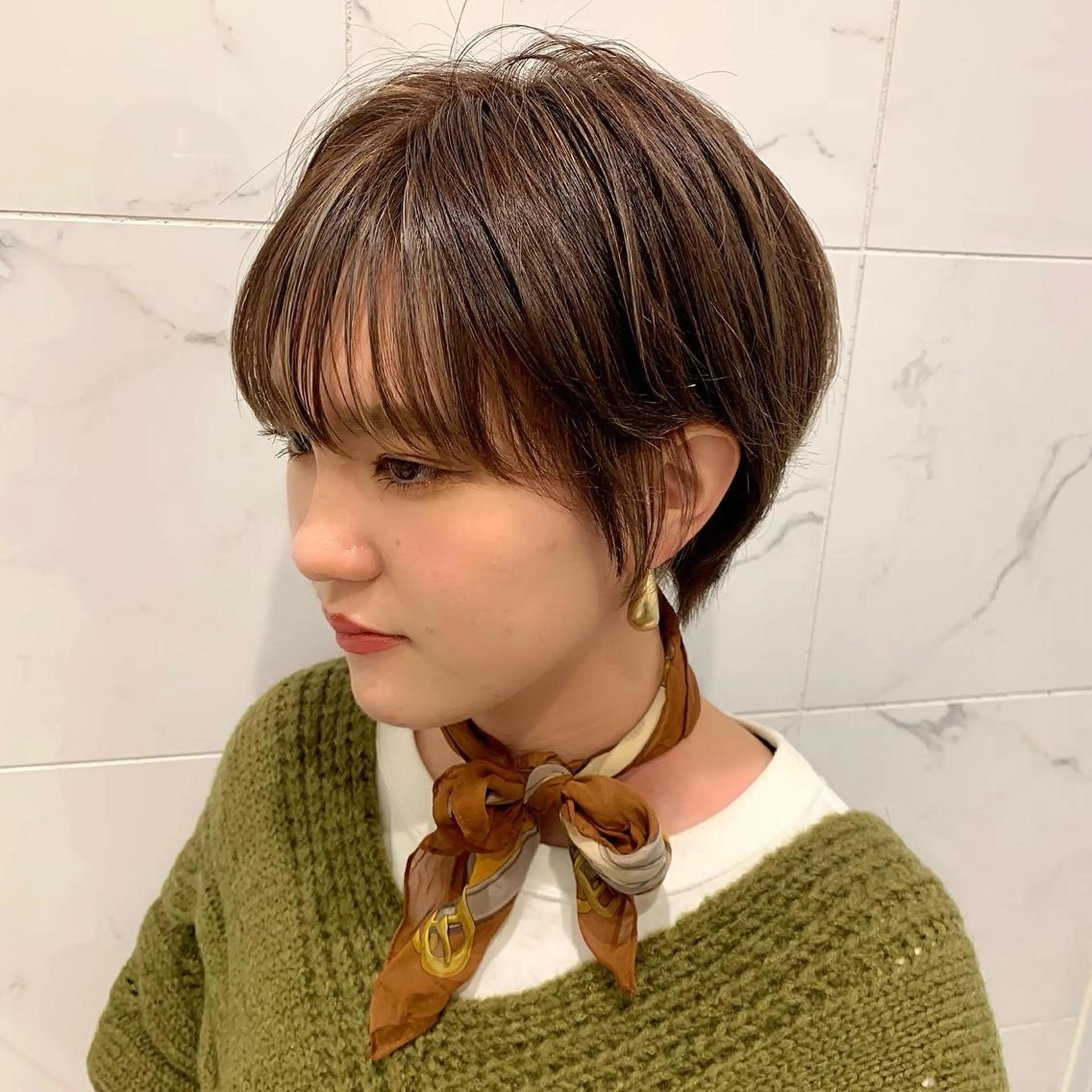 ショート 外国人風カラー ハイライト 髪質改善 韓国風ヘア レイヤーカット ハリウッドブロウ LAID BACKの眉毛・アイブロウイメージ