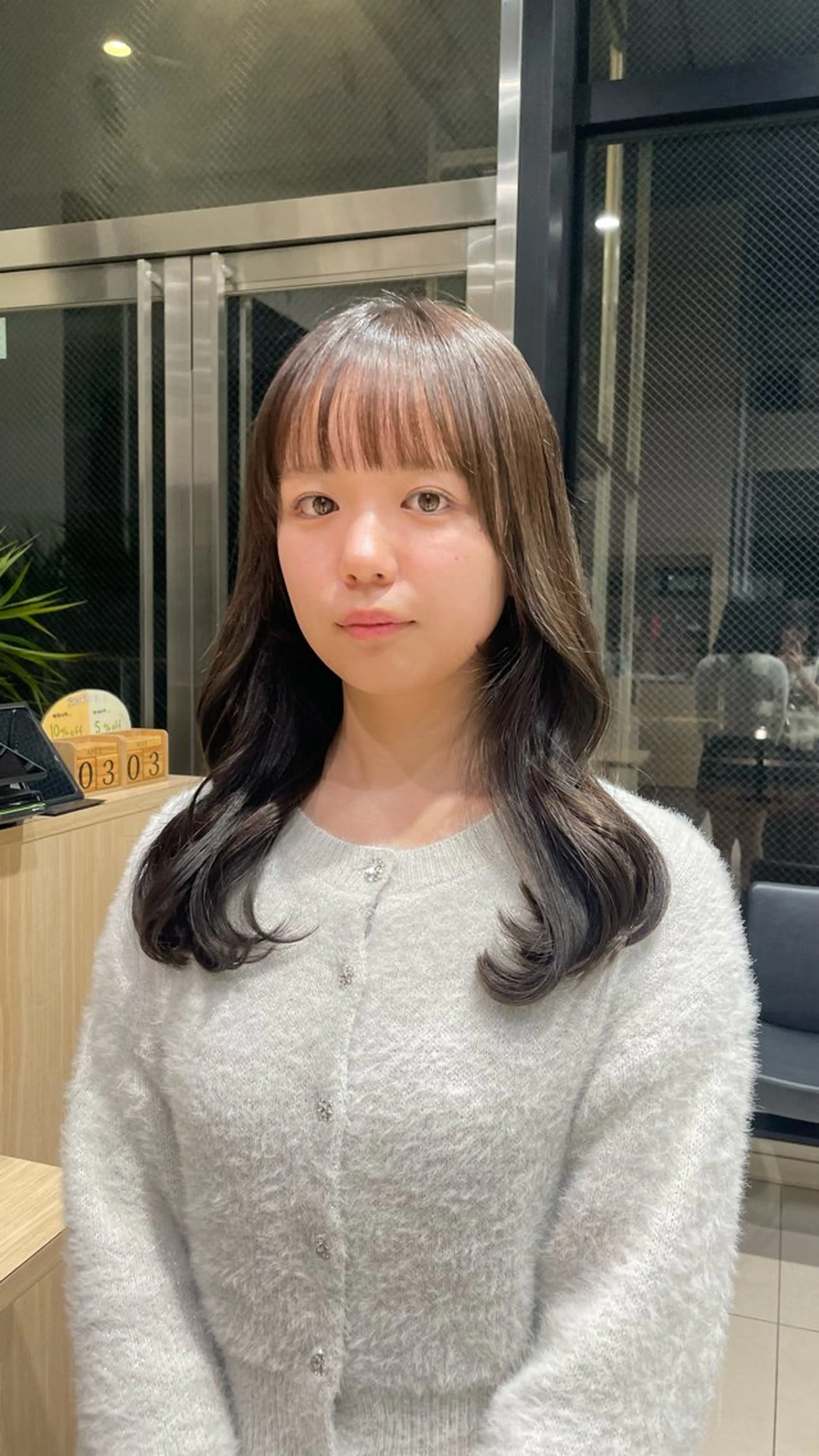 ロング 小池 夏生のヘアスタイル