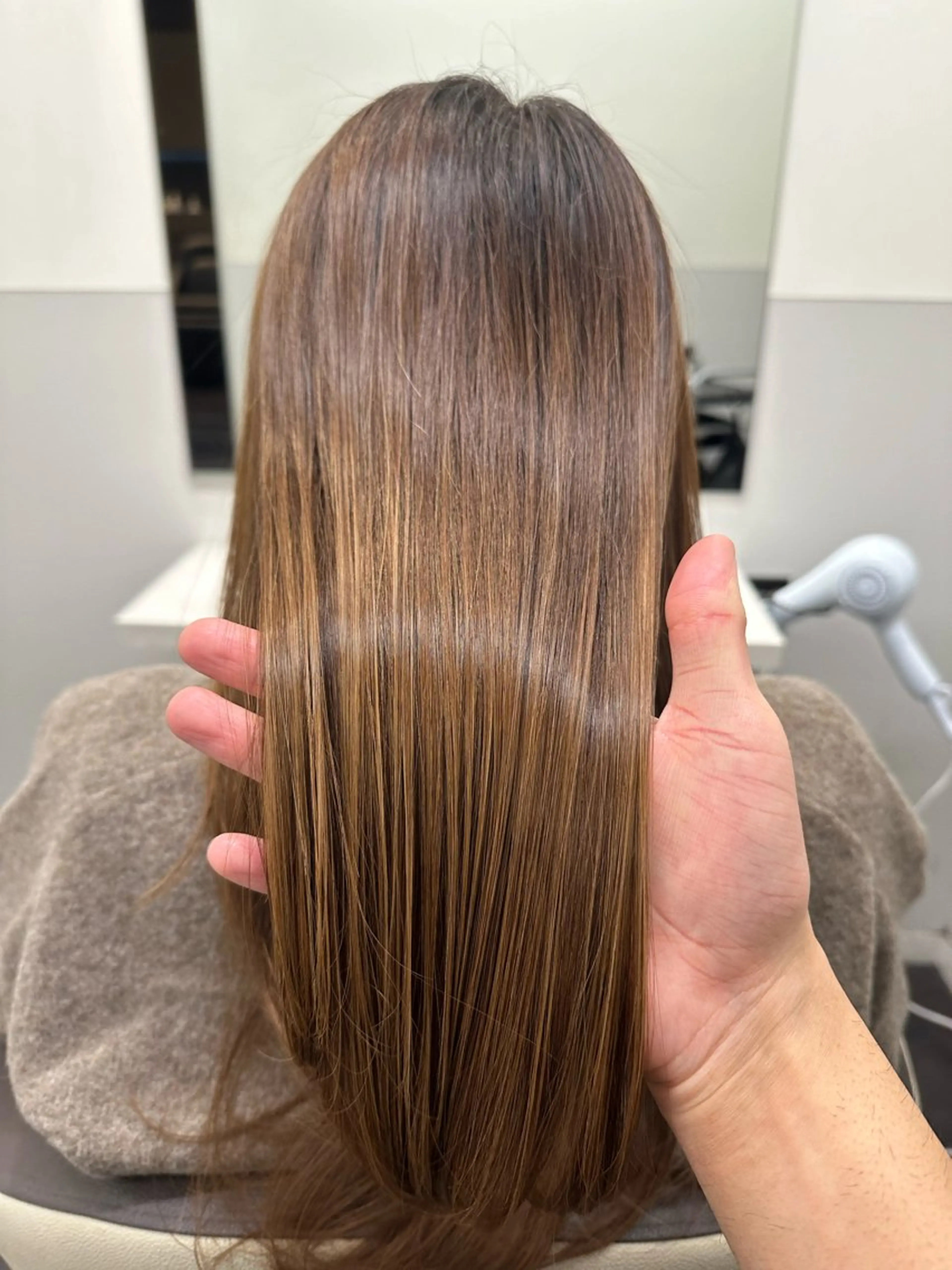 ロング カラー ブリーチ 髪質改善 トリートメント トリートメント 【酸熱/美髪矯正 /髪質改善】RINのヘアスタイル