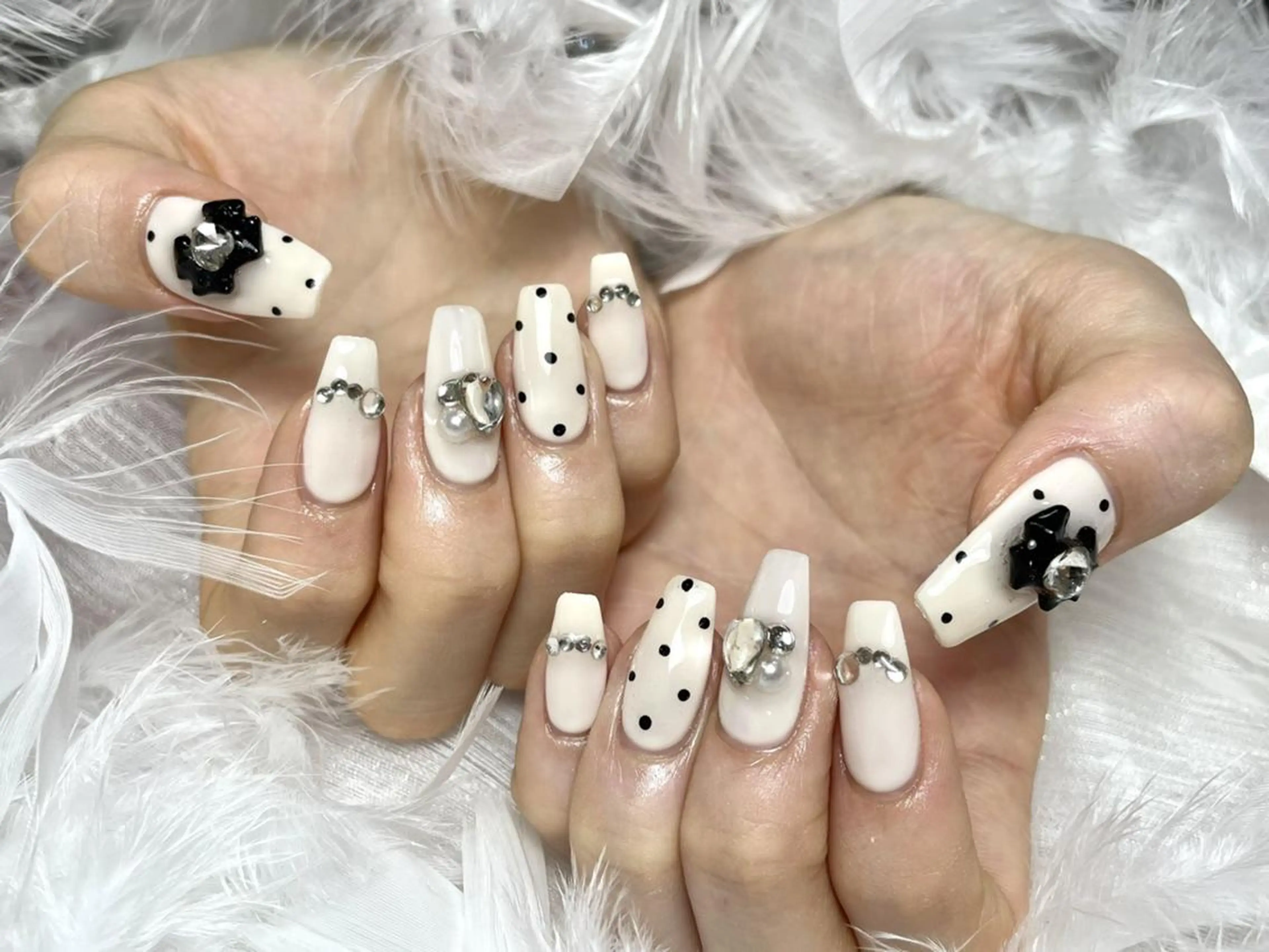 ネイル ハンドネイル DEMAIN- 🌹のネイルデザイン