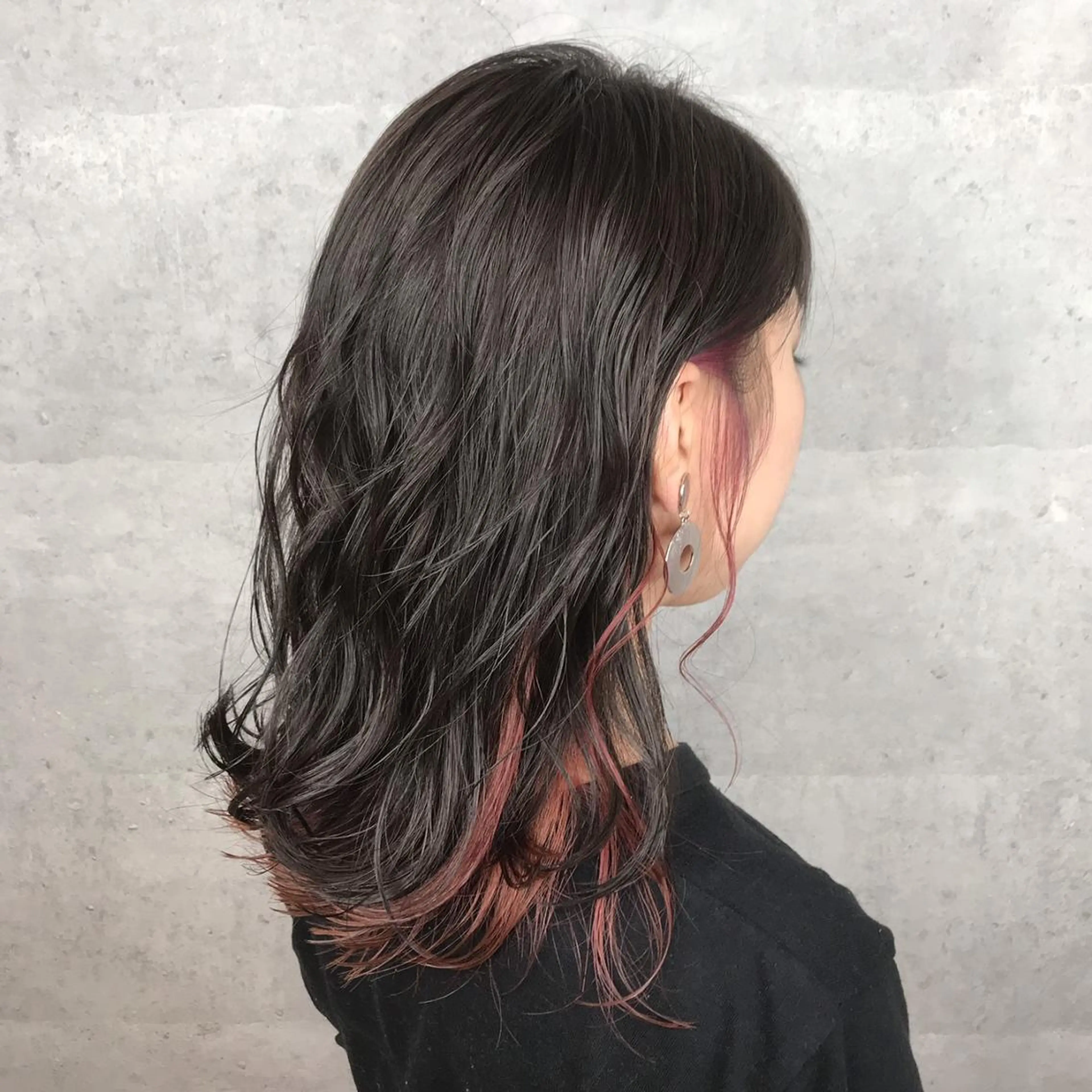 セミロング カラー _WHITE 天王寺のヘアスタイル
