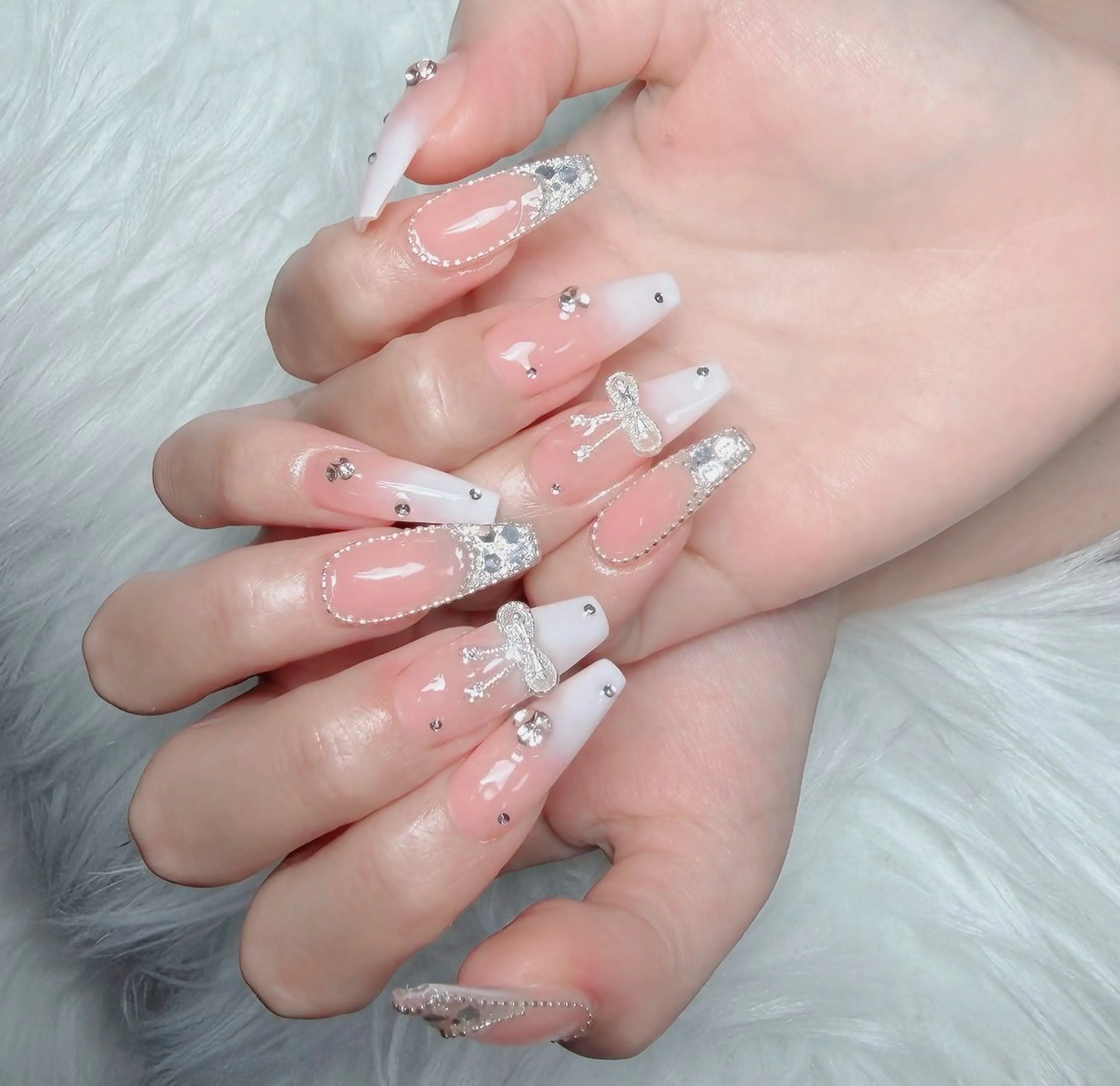 ネイル アートネイル フレンチネイル ジェルネイル 韓国ネイル マグネットネイル ハンドネイル Lenie Nail Okuboのネイルデザイン