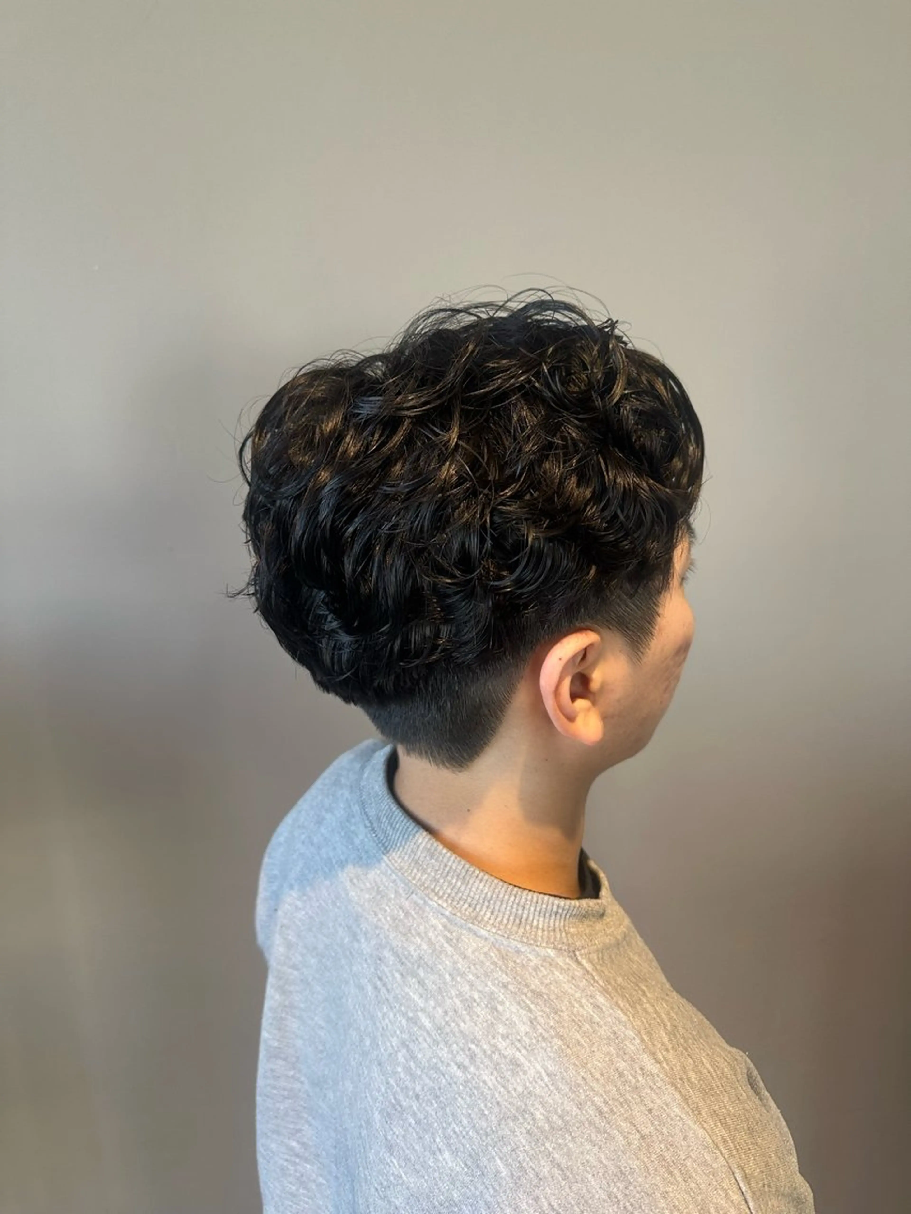 メンズ パーマ Agu まゆかのヘアスタイル