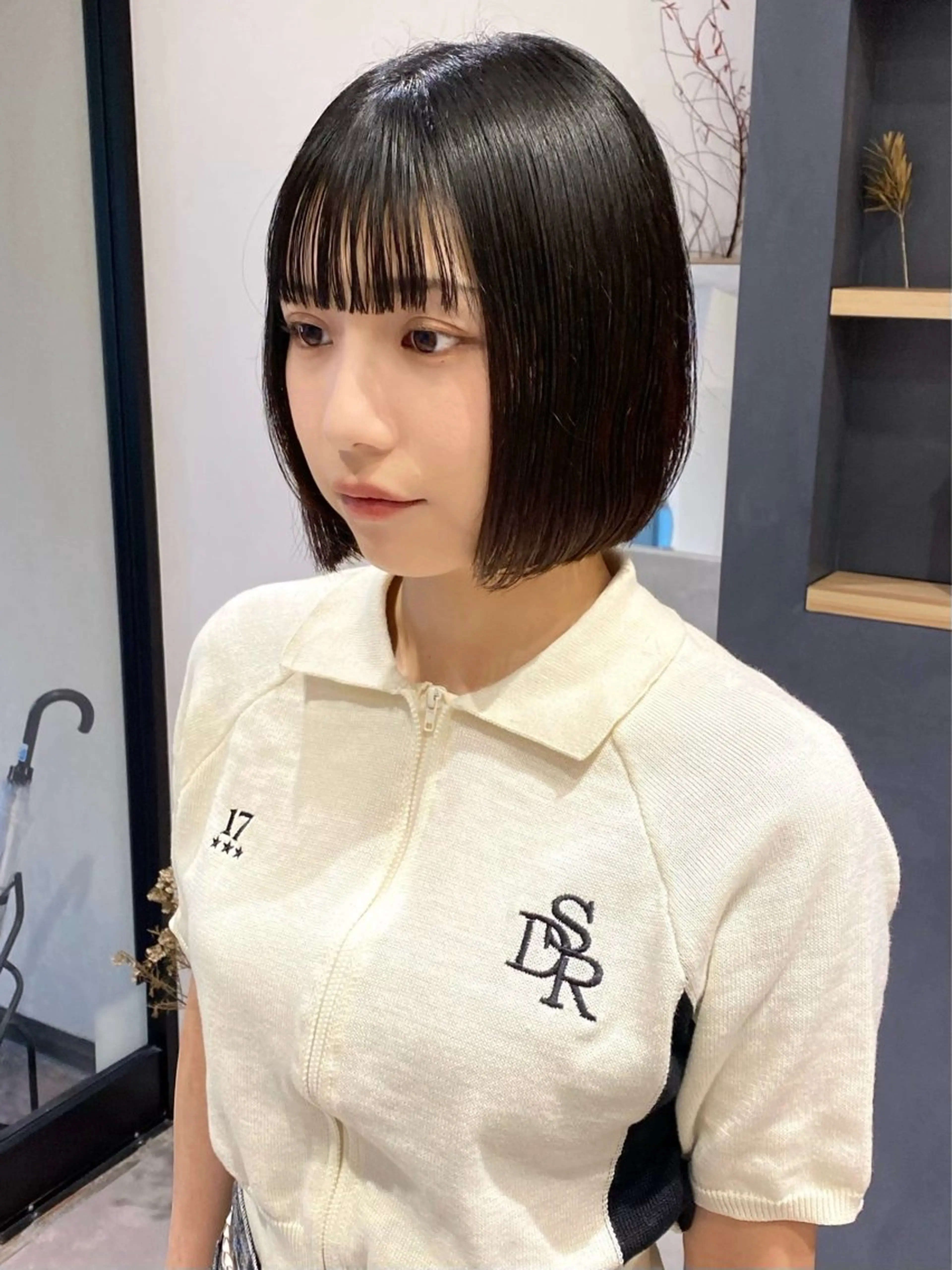 ミディアム 切りっぱなしボブ ボブ 小顔カット カット トリートメント saki🌼ボブ× 透明感カラー🌼のヘアスタイル