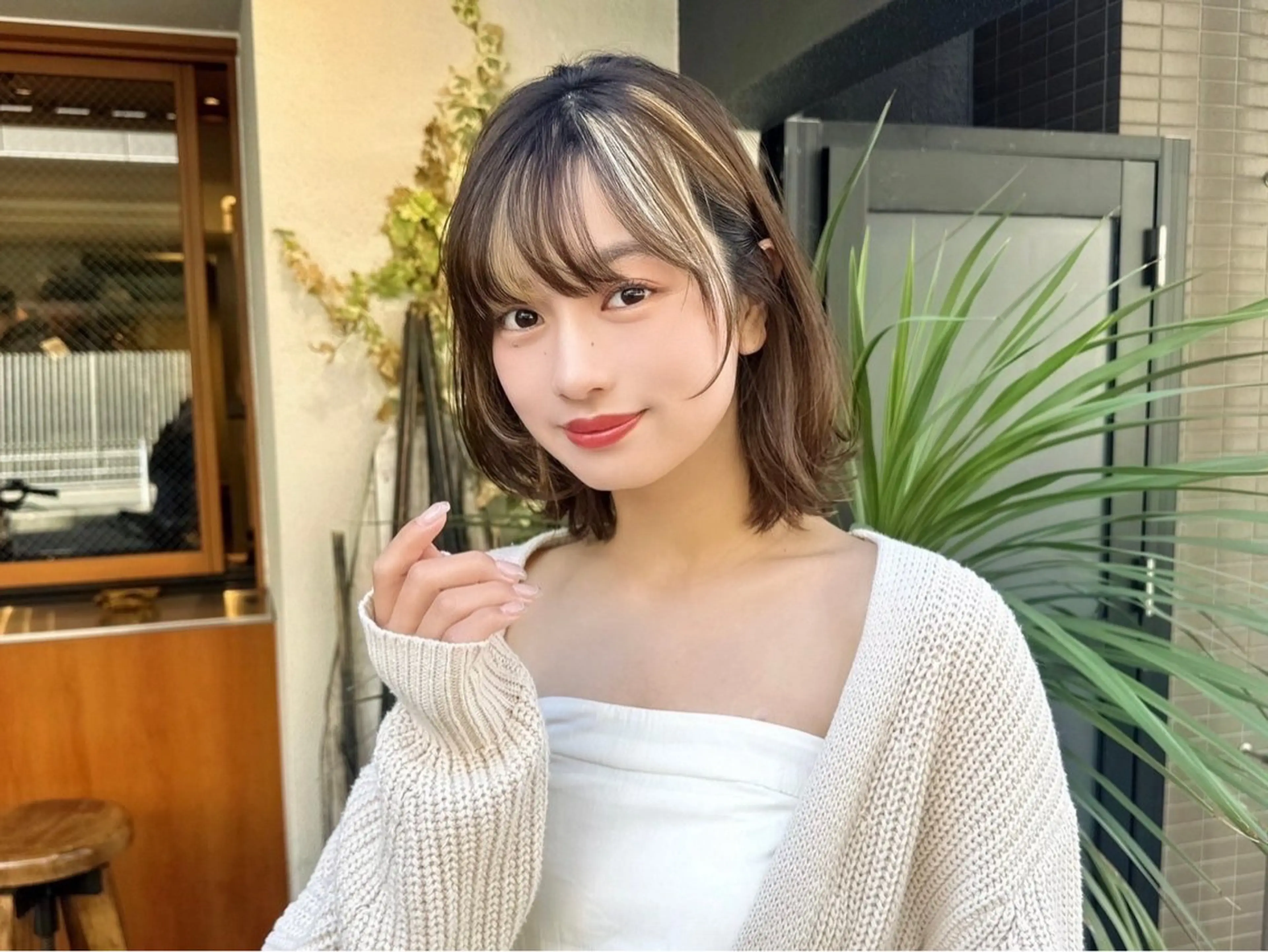 カット + インナーカラー  【 全体カラー込み 】の写真