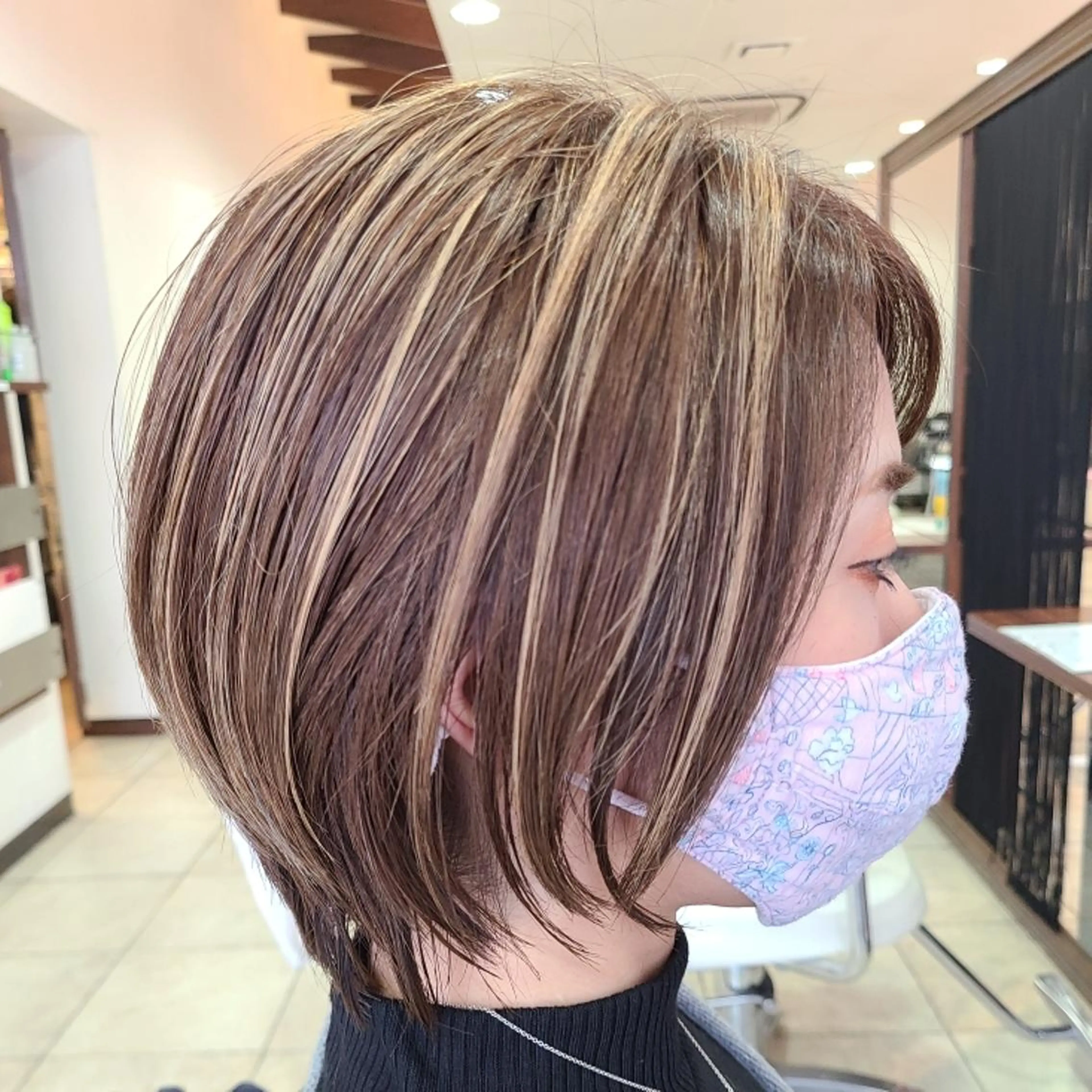 ショート カラー ブリーチ、デザイン  カラー福士直矢のヘアスタイル