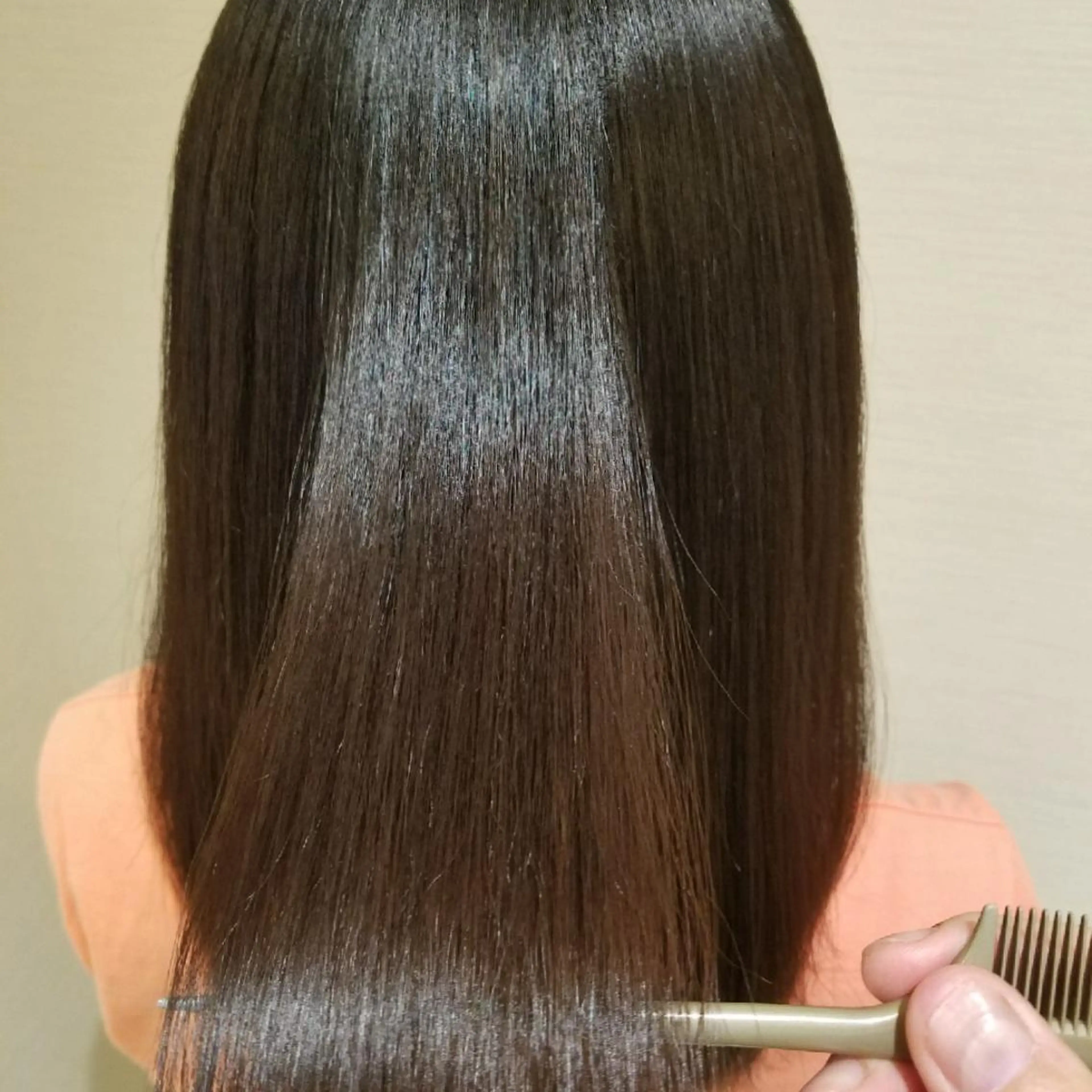 セミロング カット 縮毛矯正 トリートメント 村岡【店長】 【骨格矯正ショート】のヘアスタイル