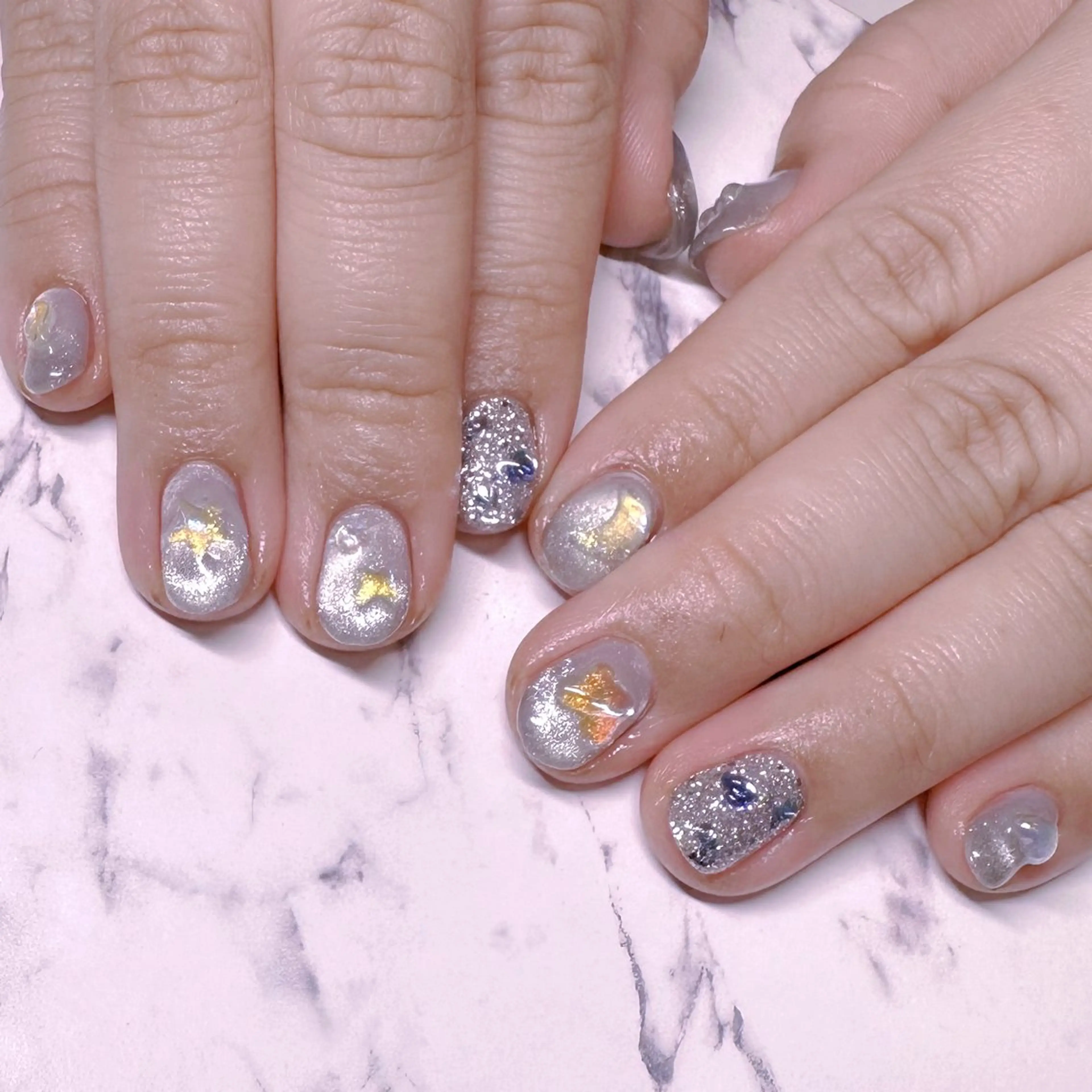 ネイル フラッシュネイル フラッシュマグ キラキラネイル マグネットネイル マグネットワンカラー ハンドネイル I_p4ce所属・I_p4ce 🍊あい🍊のネイルデザイン