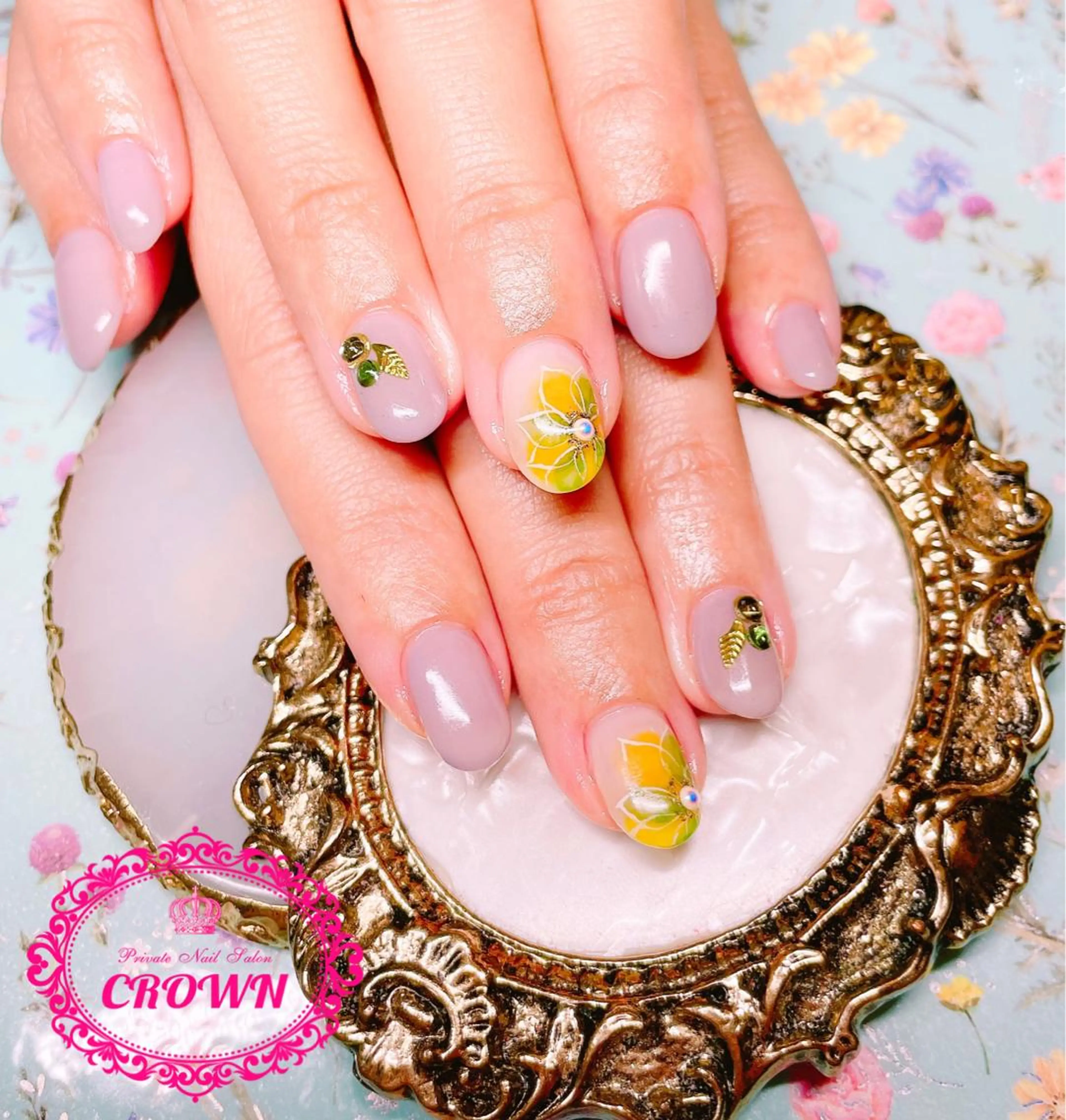 ネイル CROWN プライベートサロンのネイルデザイン