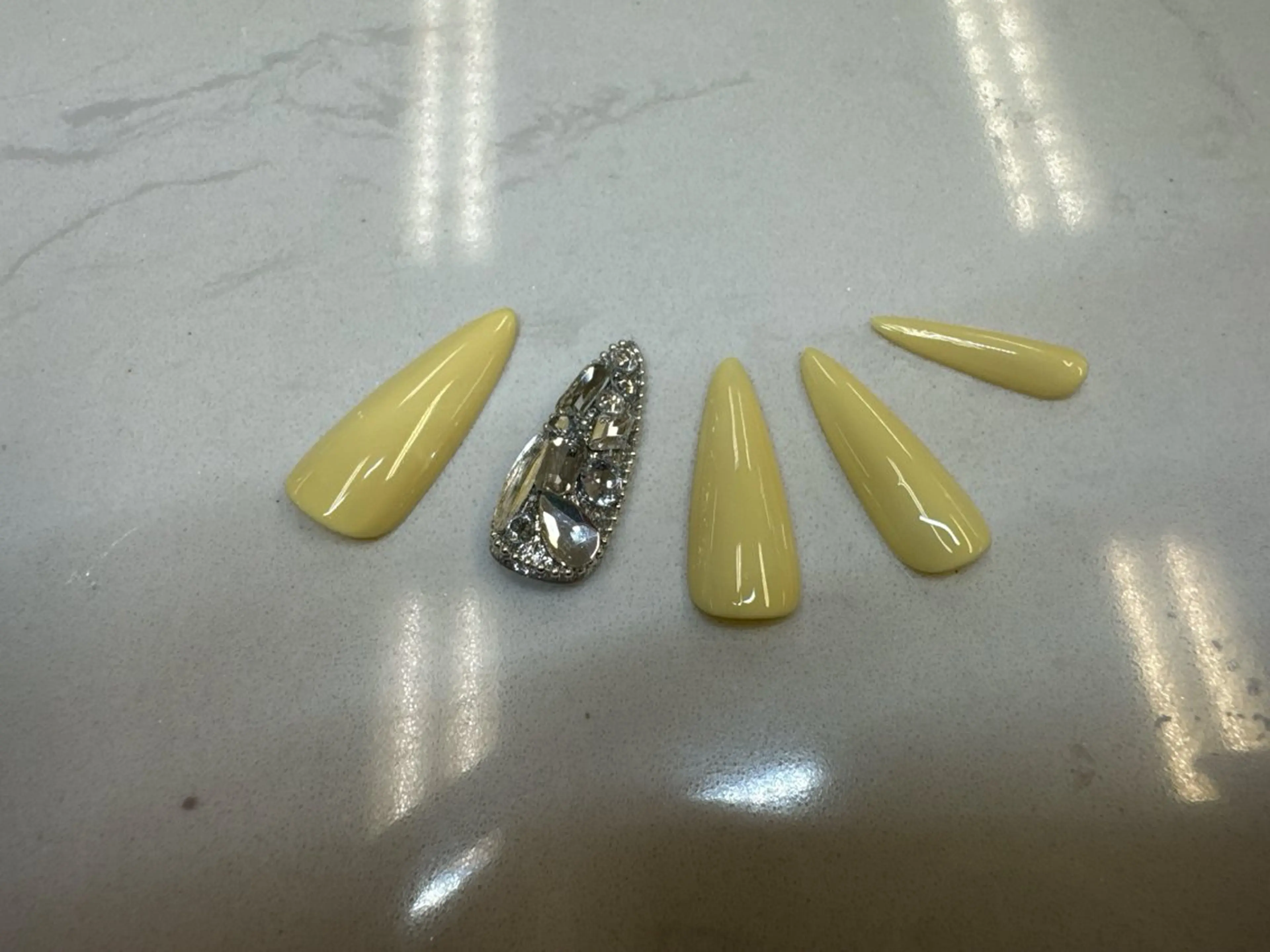 ネイル チークネイル フットネイル フレンチネイル ジェルネイル マグネットネイル クイーンズネイル銀座所属・Queeens nailのネイルデザイン