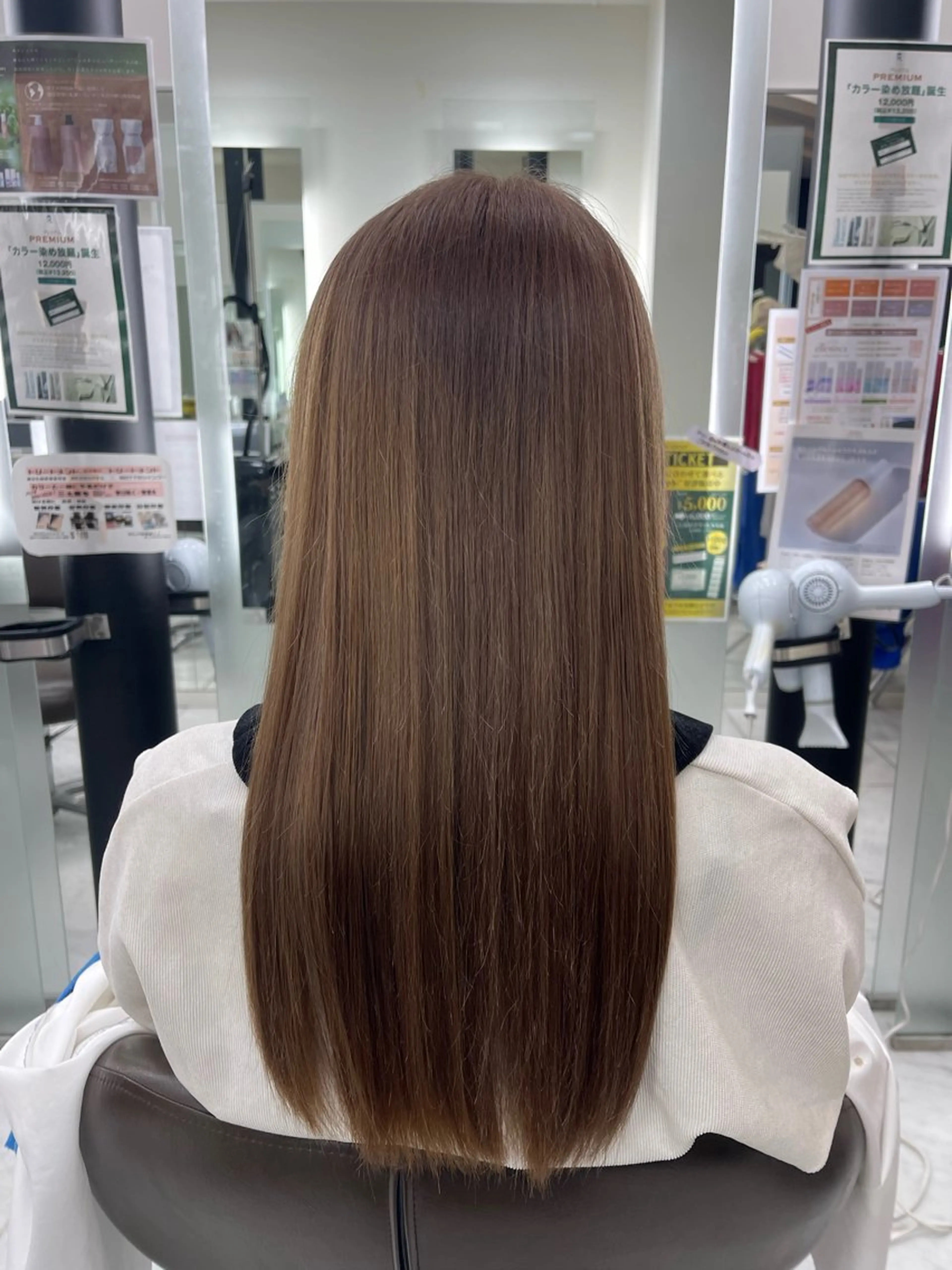 ロング カラー ヘアカラー 向田 真也のヘアスタイル