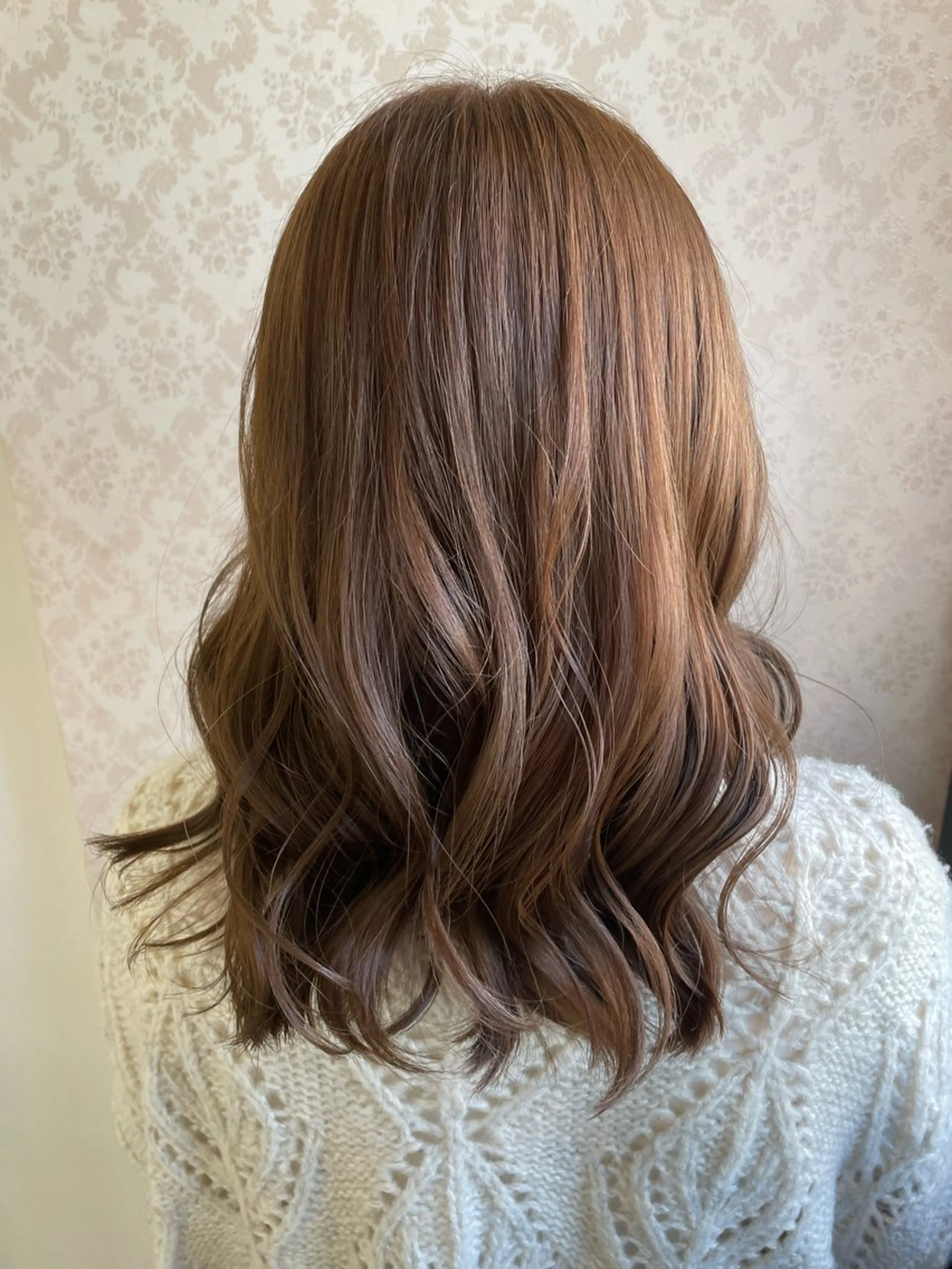 セミロング ヒヨシ ルナのヘアスタイル