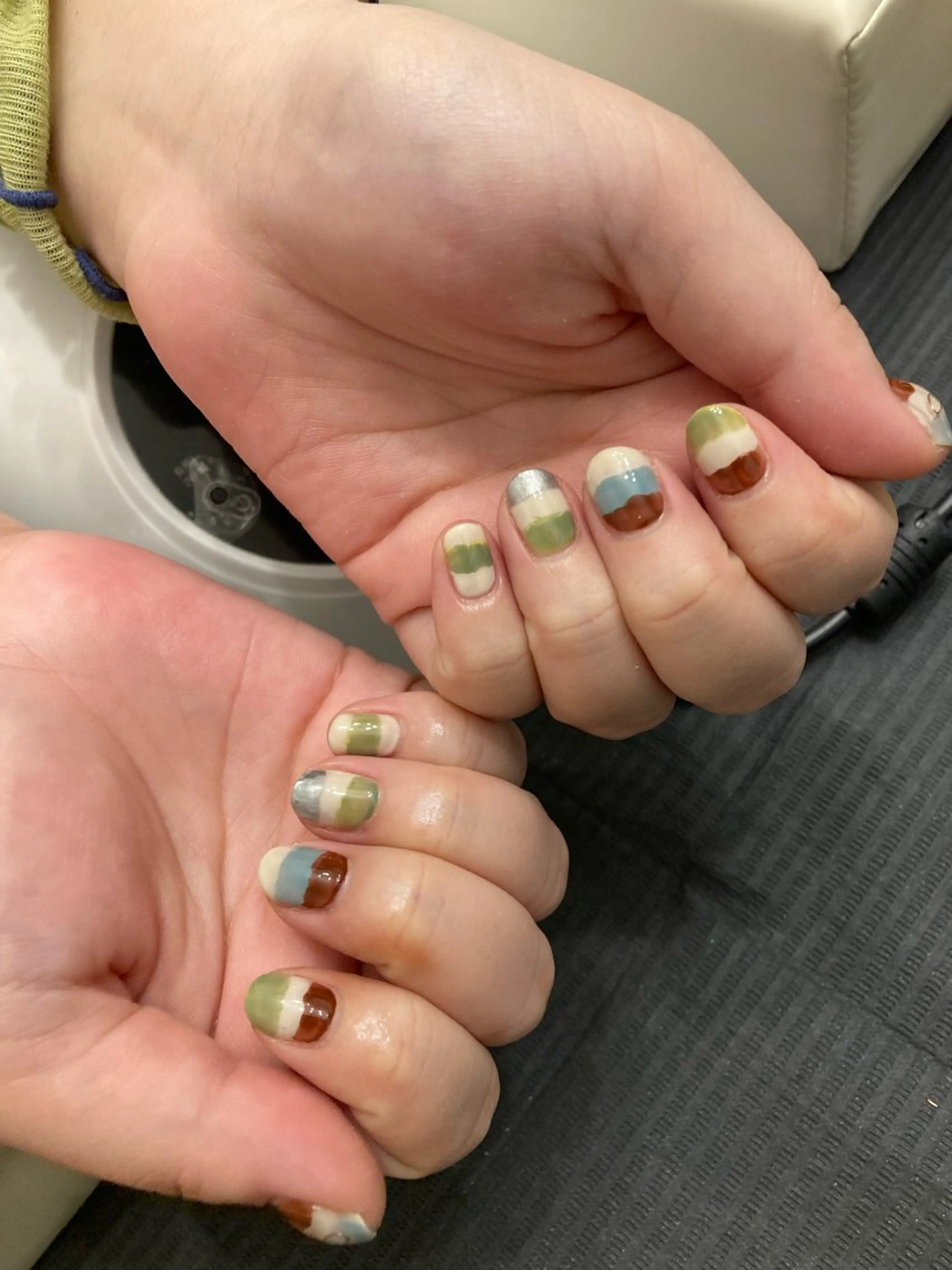 ネイル ハンドネイル ハンドケア 爪の絵描き屋　ミテネイル所属・爪の絵描き屋 ミテネイルのネイルデザイン