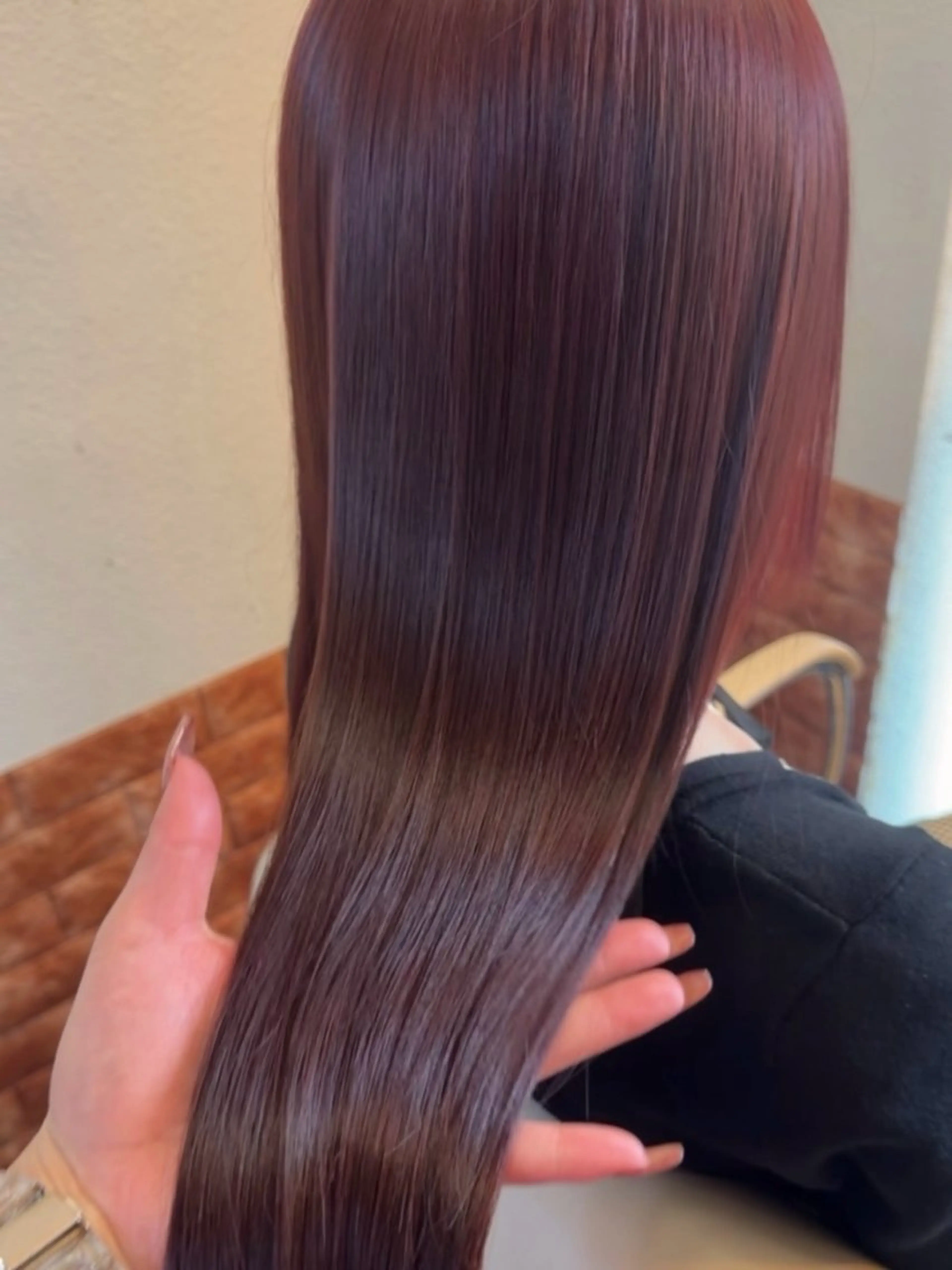 ロング カラー ブリーチ 透明感カラー ブリーチなしカラー 髪質改善 ヘアカラー 髪質改善カラー｜ Yukino🫧のヘアスタイル