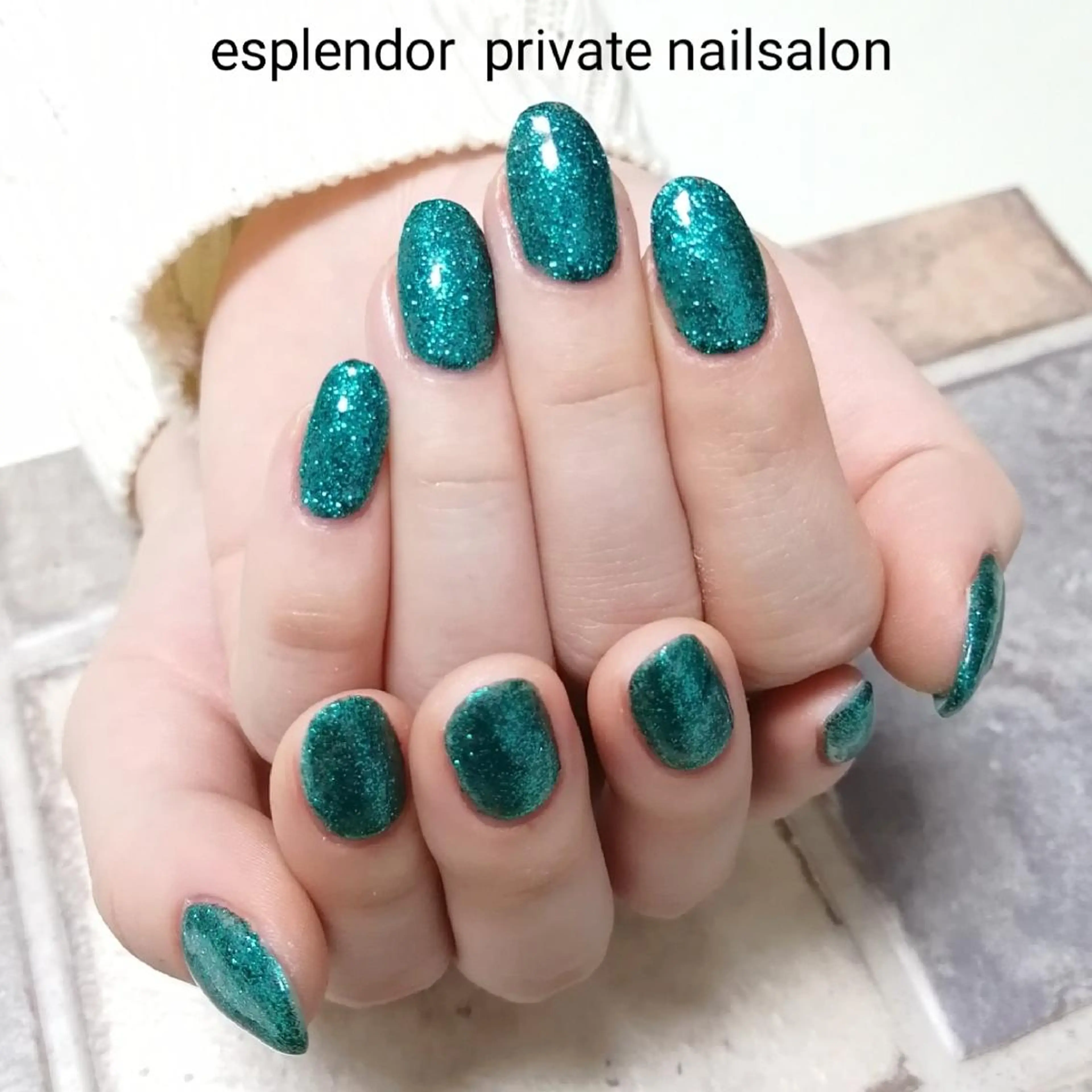 ネイル ブルー グリーン キラキラネイル ラメ(グリッター) esplendor  エスプレンドル所属・esplendor  エスプレンドルのネイルデザイン