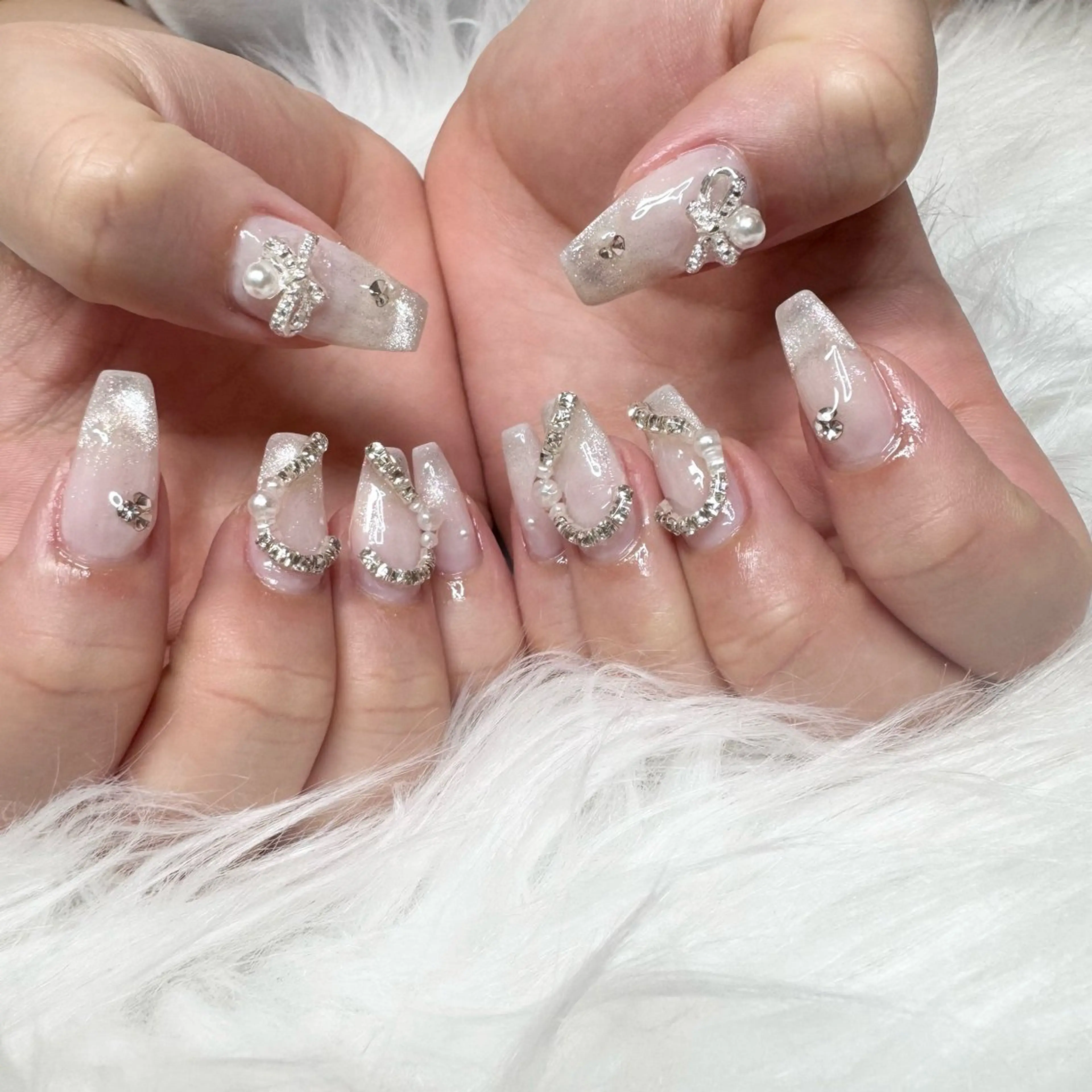 ネイル ハンドネイル La neige* yuki 🥯🍑のネイルデザイン