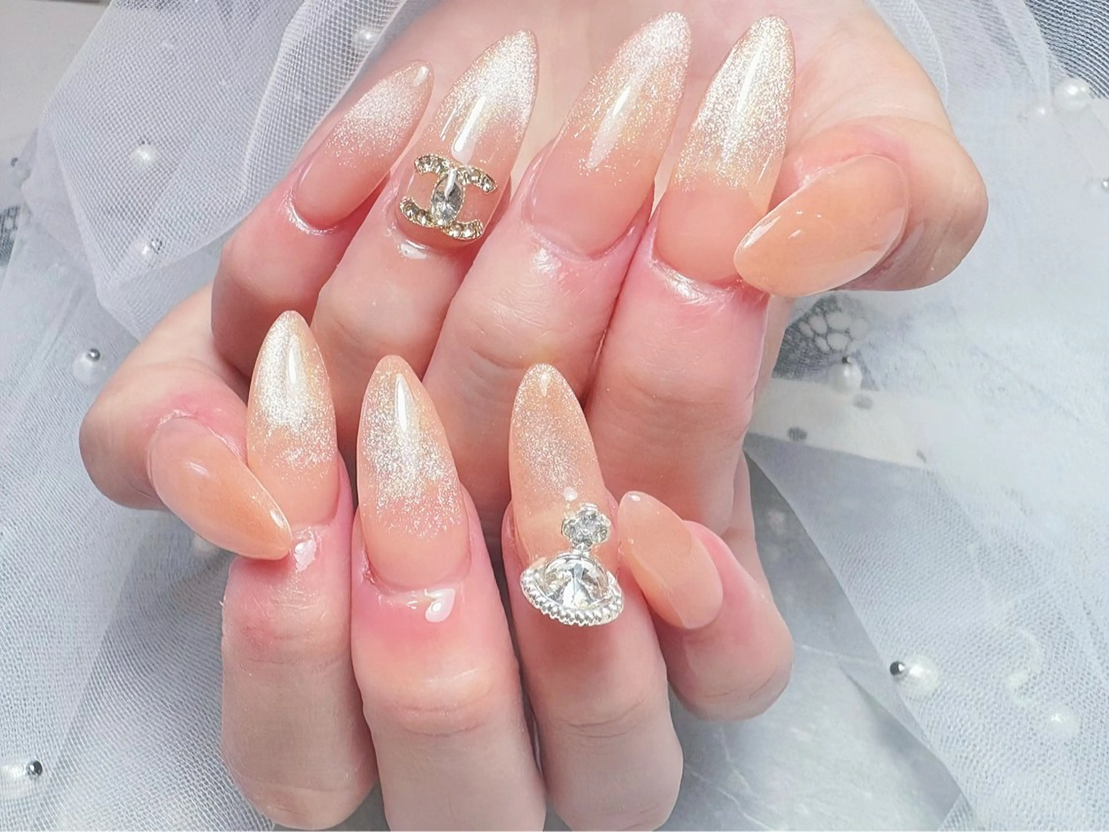 ネイル マジックミラー所属・マジック ミラーのネイルデザイン