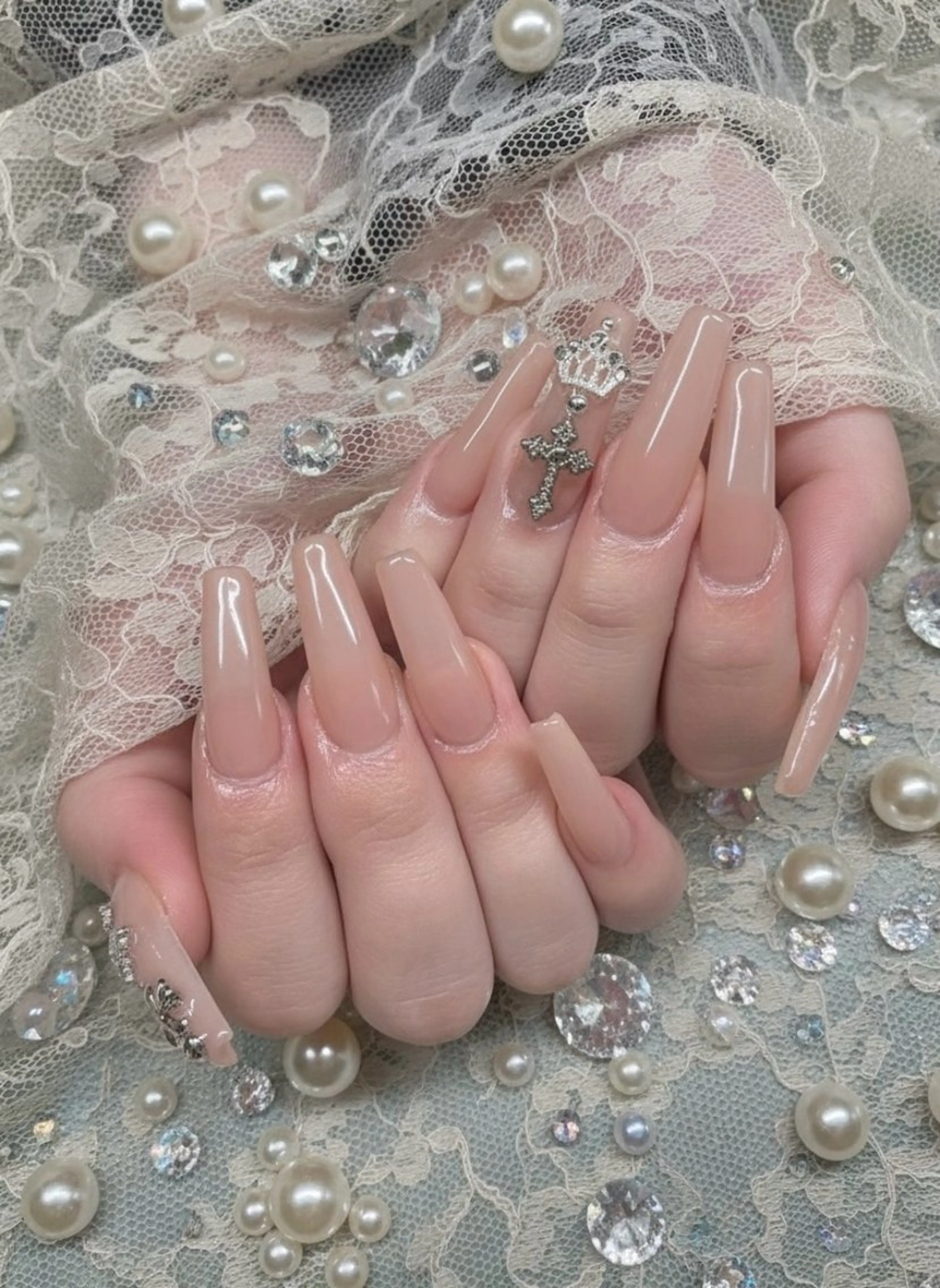 ［前回施術から30日以内に再来店限定］ジェルチップワンカラー＋デザイン2本(オフ込み)の写真