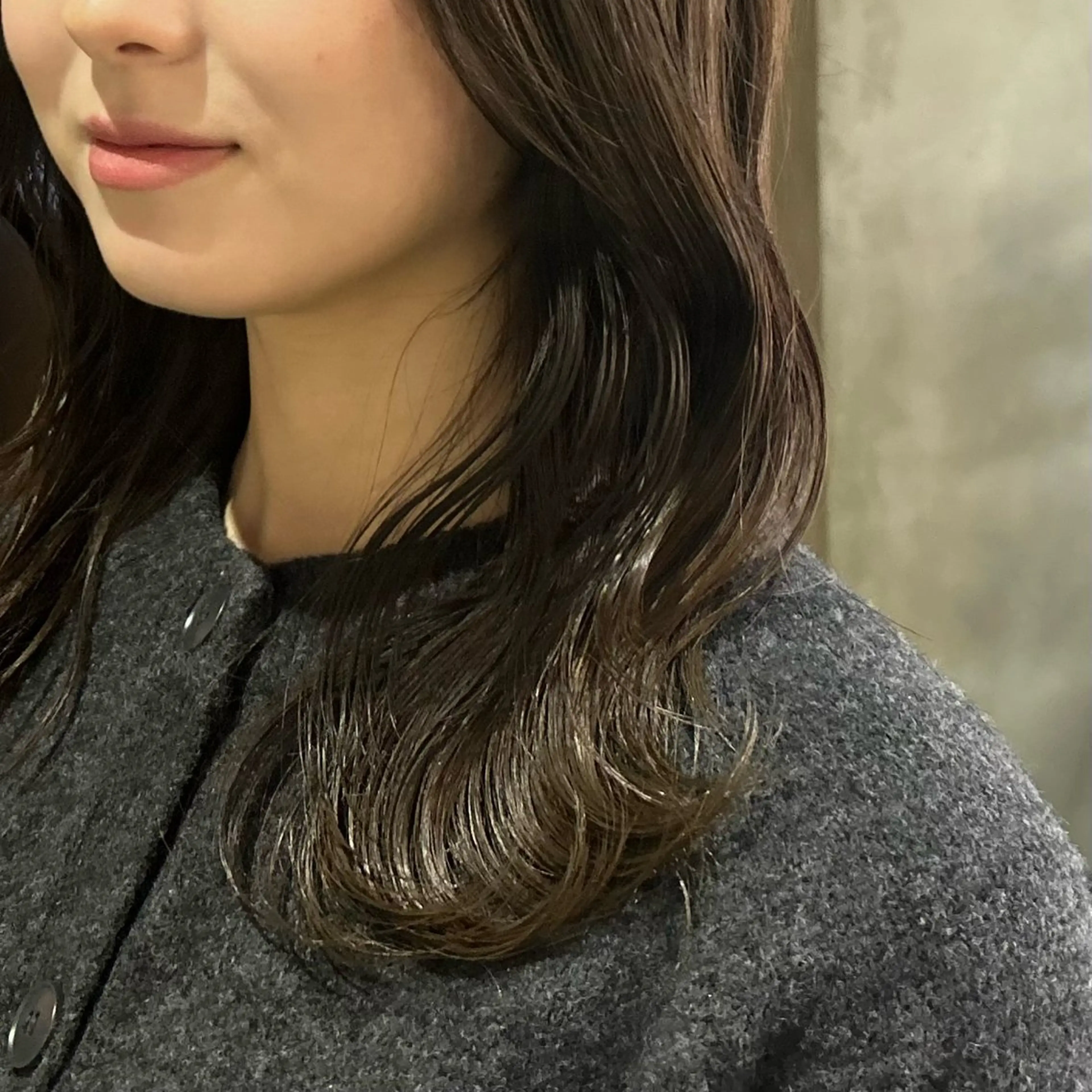 カラー MUKU 市川 莉花のヘアスタイル