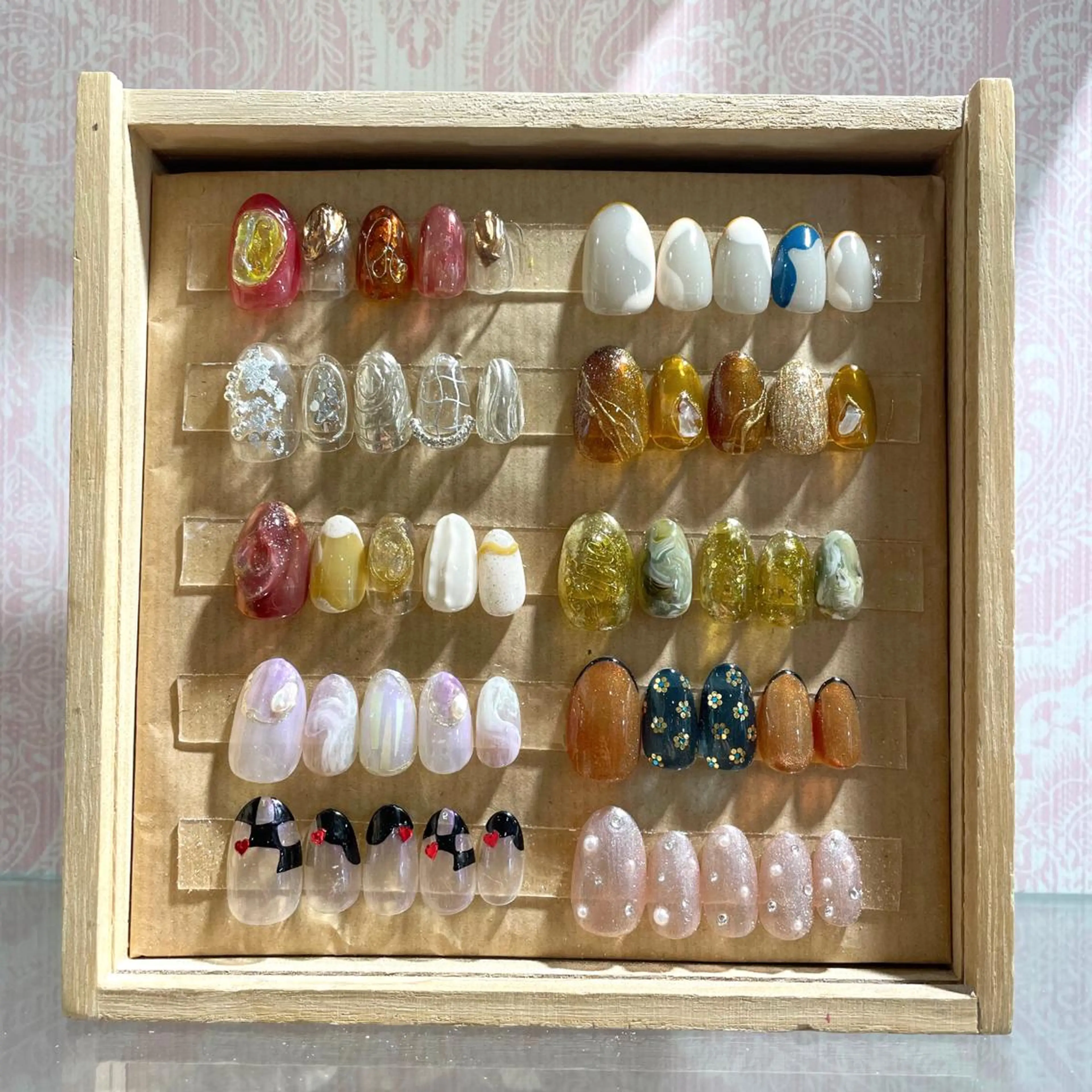 ネイル 新井 ひなののネイルデザイン